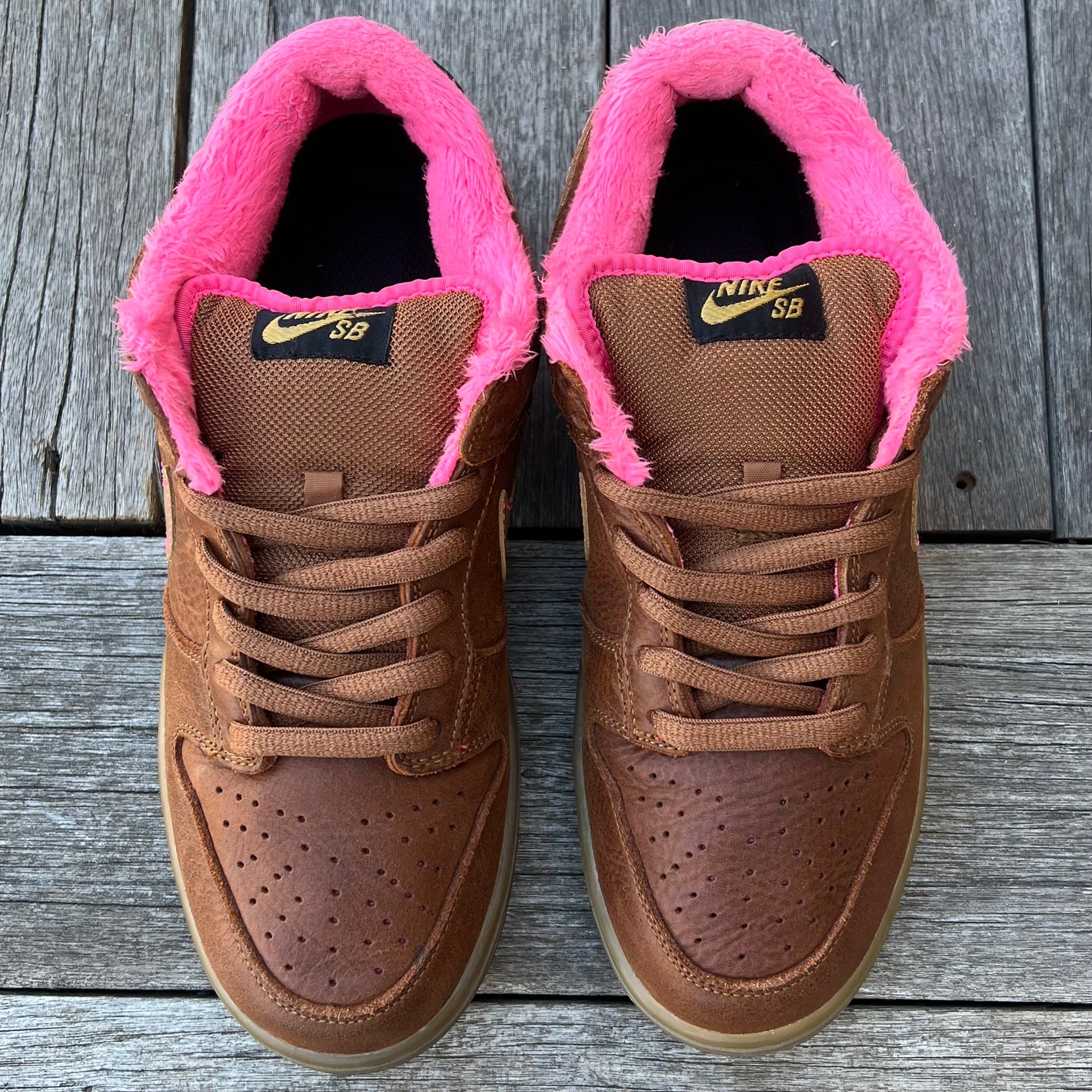 Nike SB Dunk Low Gibson Size 9