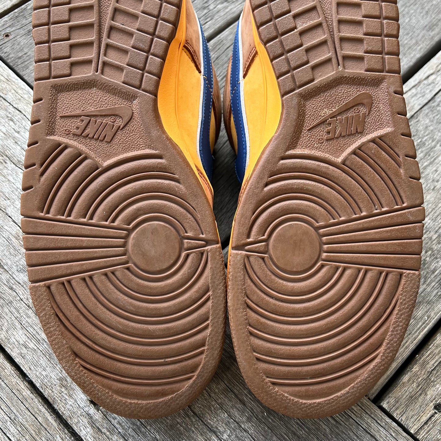 Nike SB Dunk Low Newcastle Brown Ale Size 12