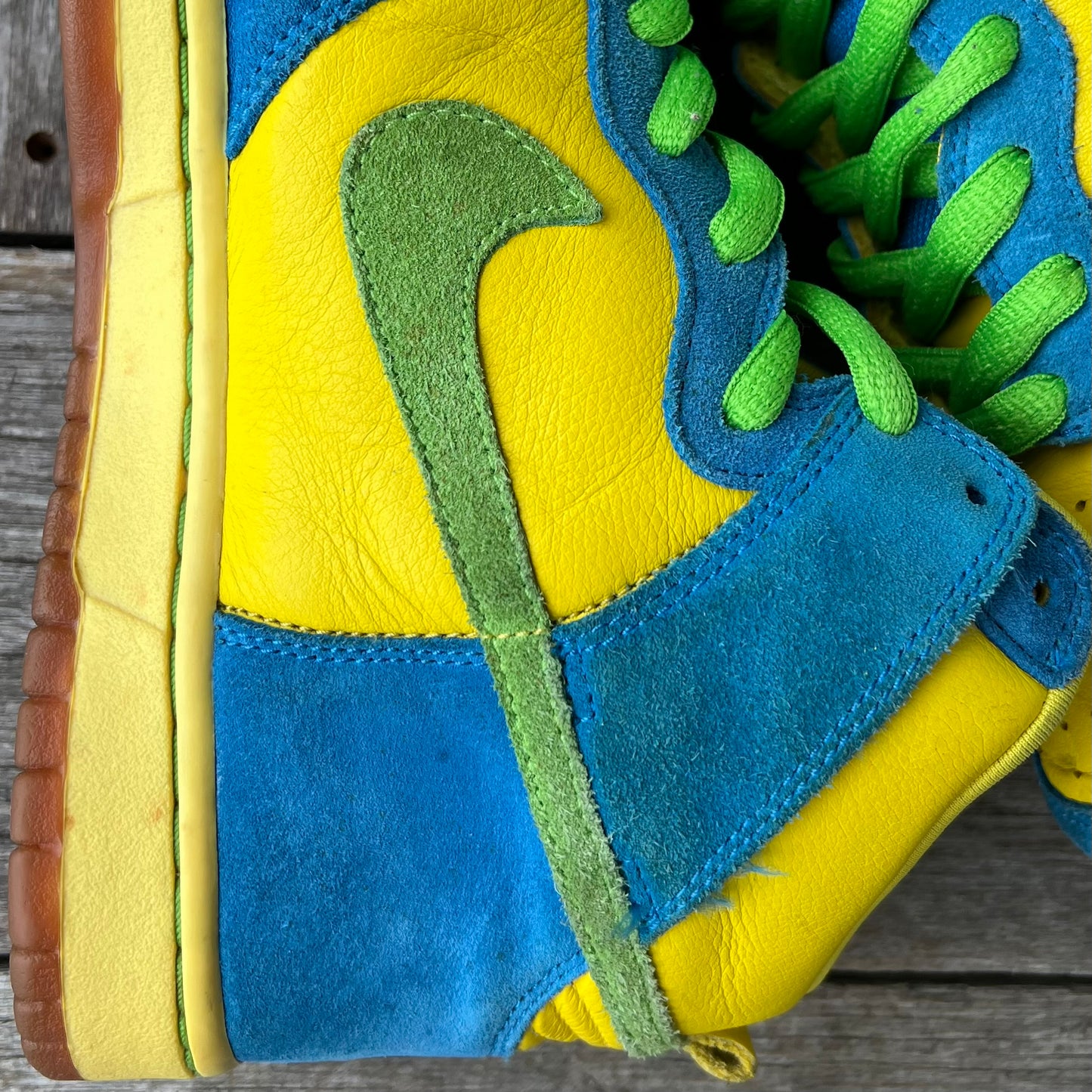 Nike SB Dunk High Marge Simpson Size 9