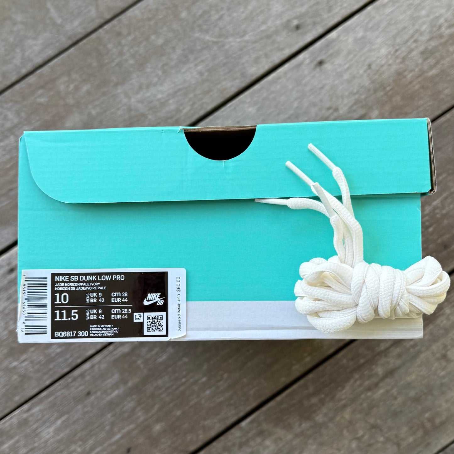 Nike SB Dunk Low Jade Horizon Size 10