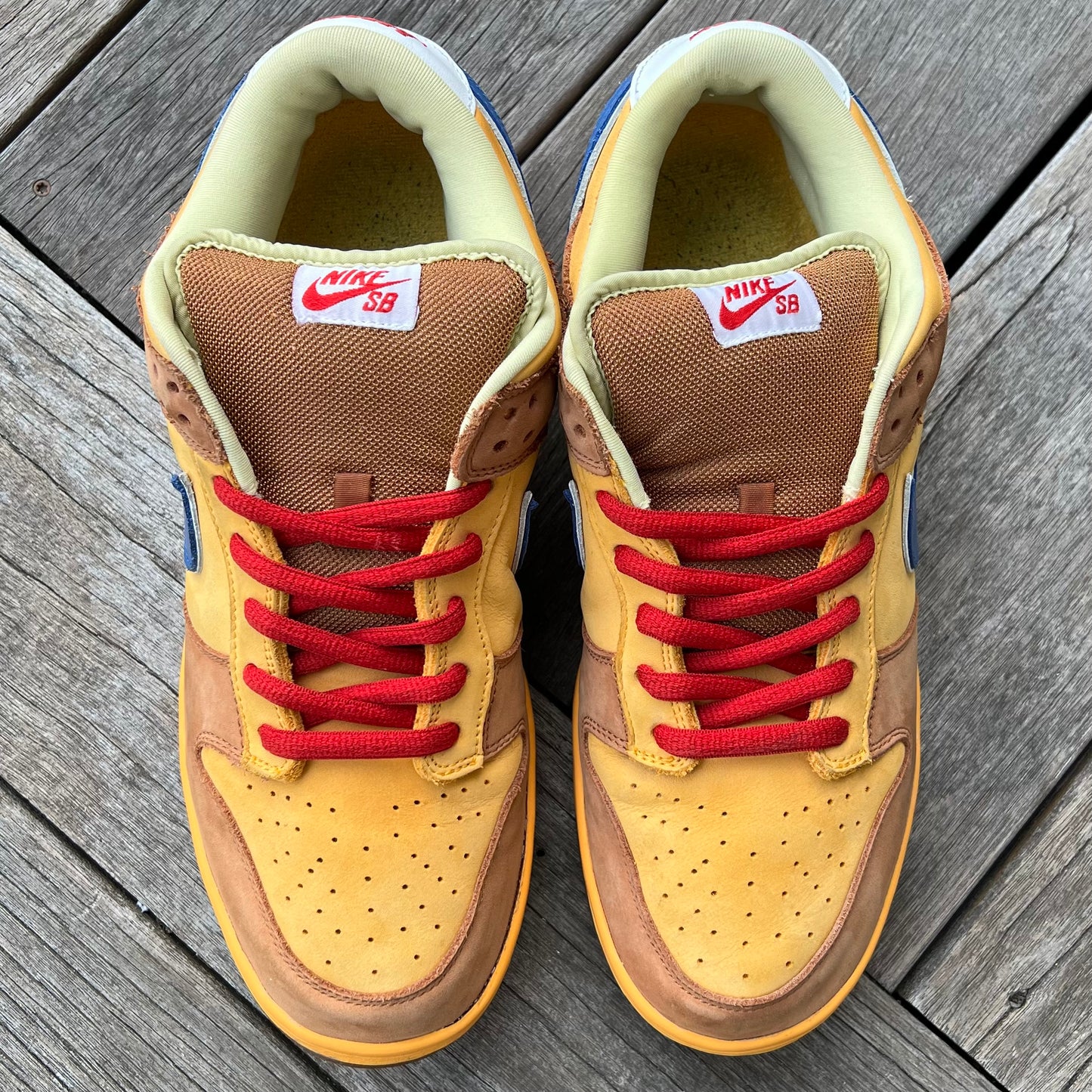 Nike SB Dunk Low Newcastle Brown Ale Size 13