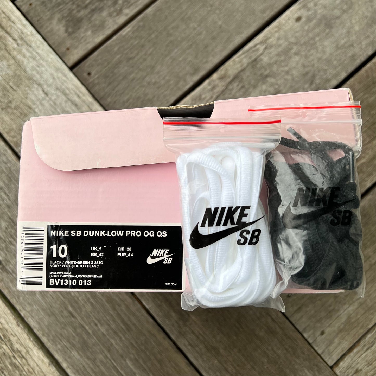 Nike SB Dunk Low Panda Pigeon Size 10