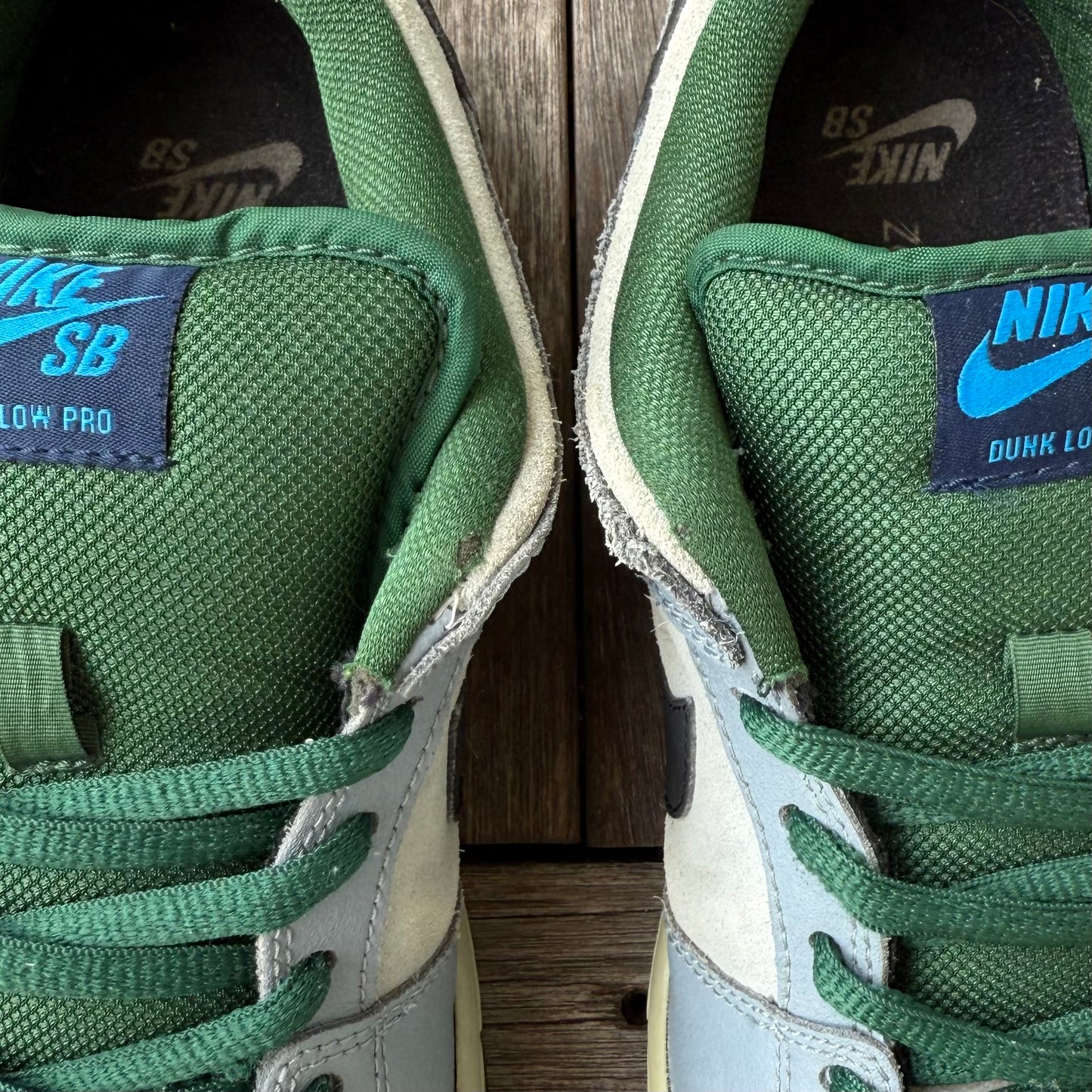 Nike SB Dunk Low Central Park Maple Leaf Size 9.5