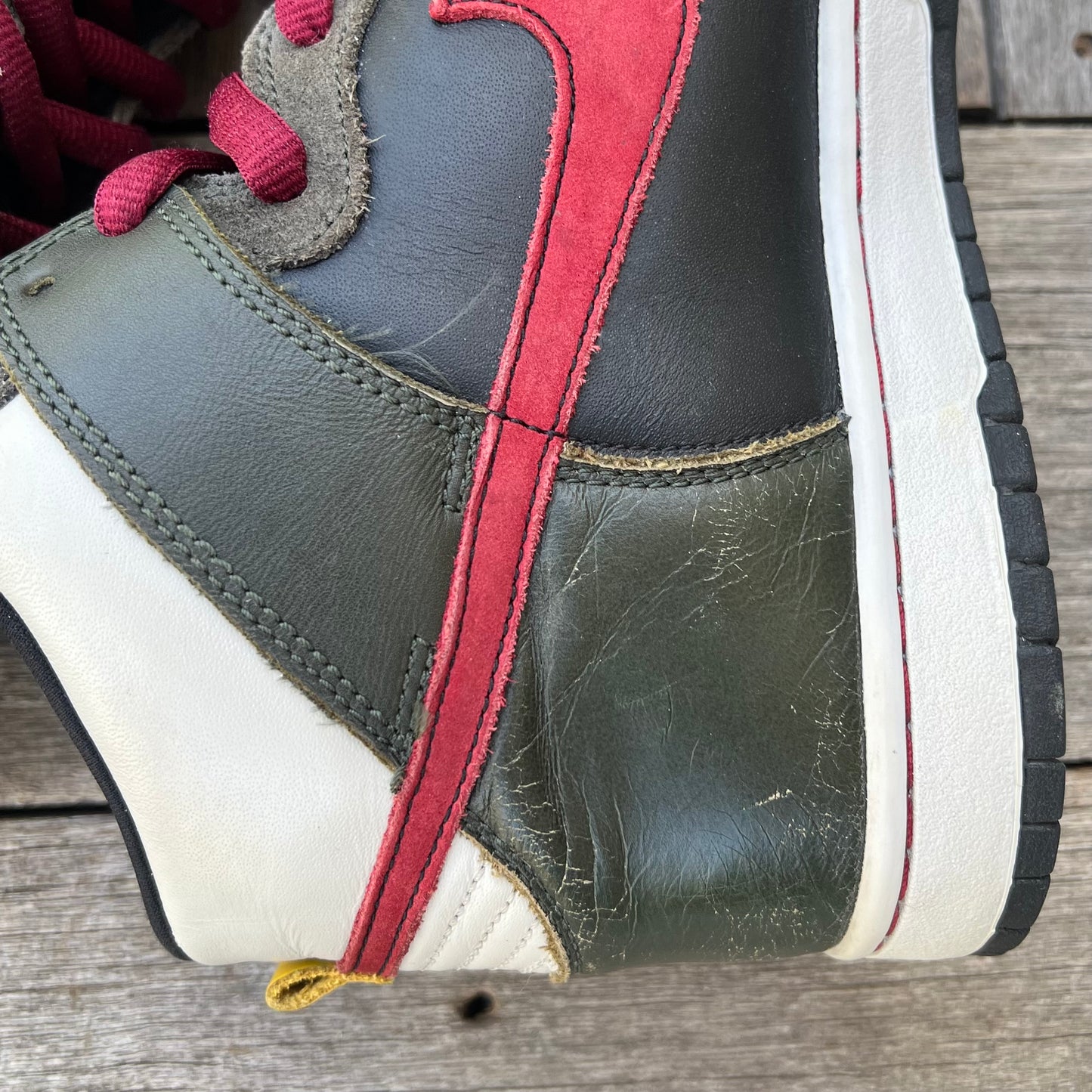 Nike SB Dunk High Boba Fett Size 11.5