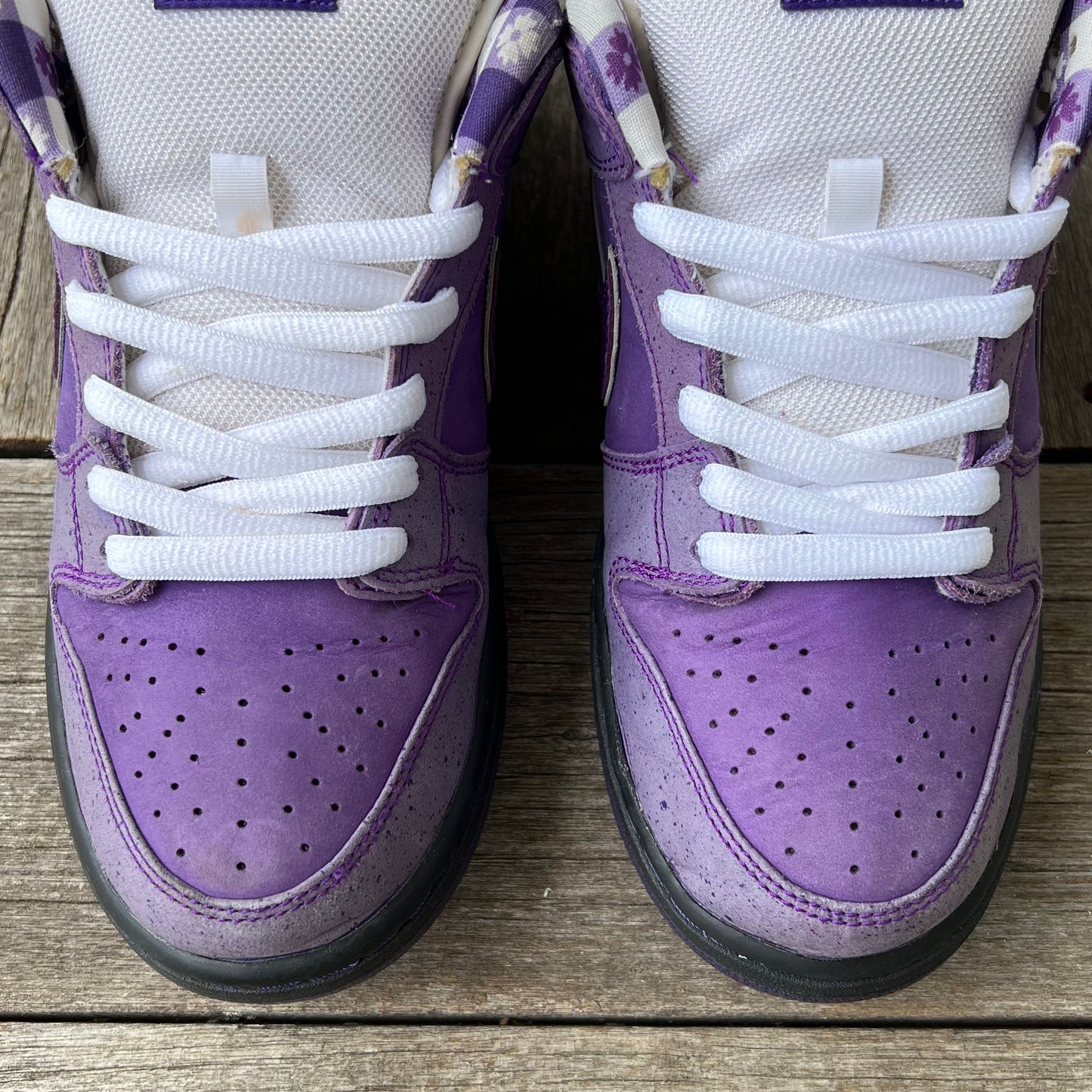Nike SB Dunk Low Purple Lobster Size 9