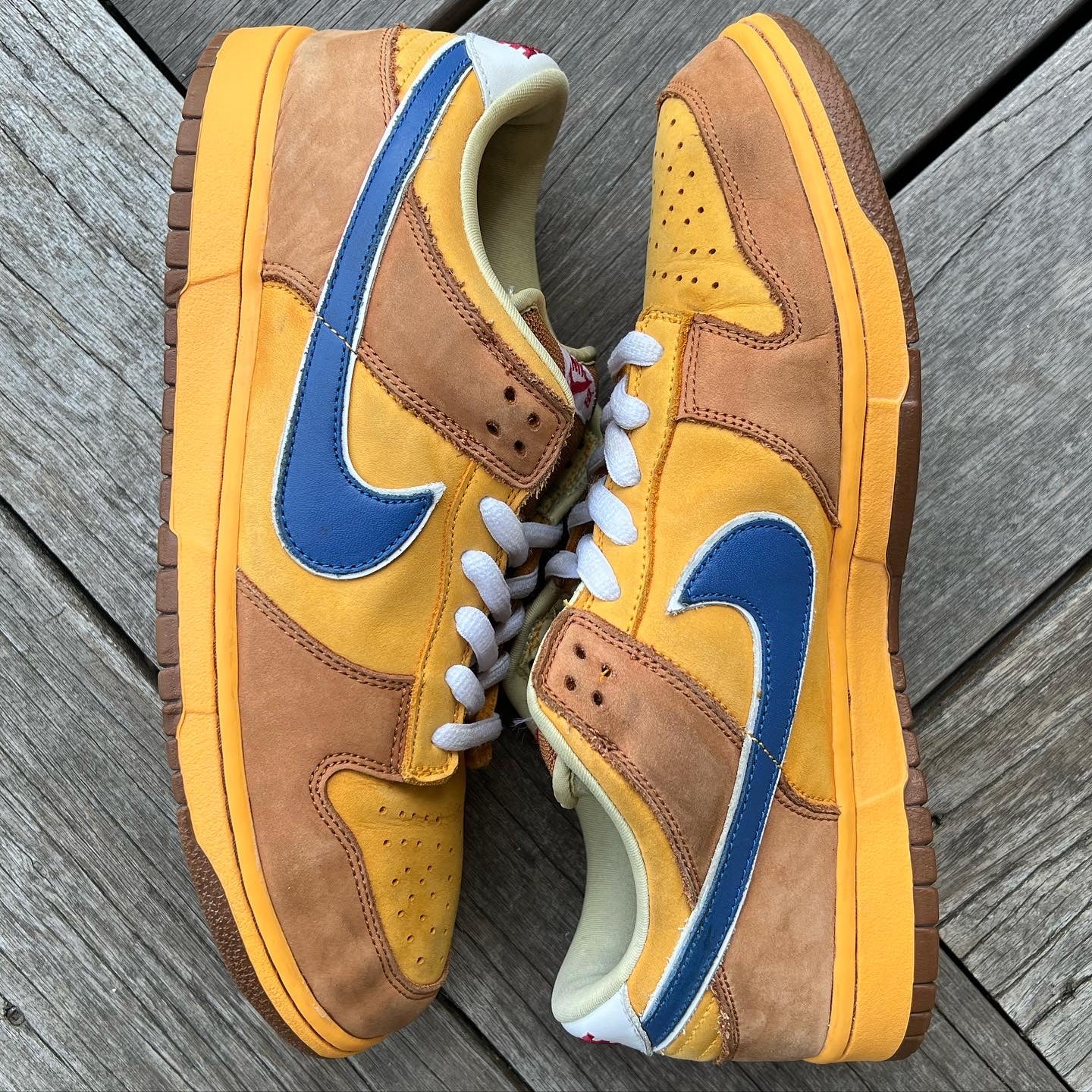 Nike SB Dunk Low Newcastle Brown Ale Size 12