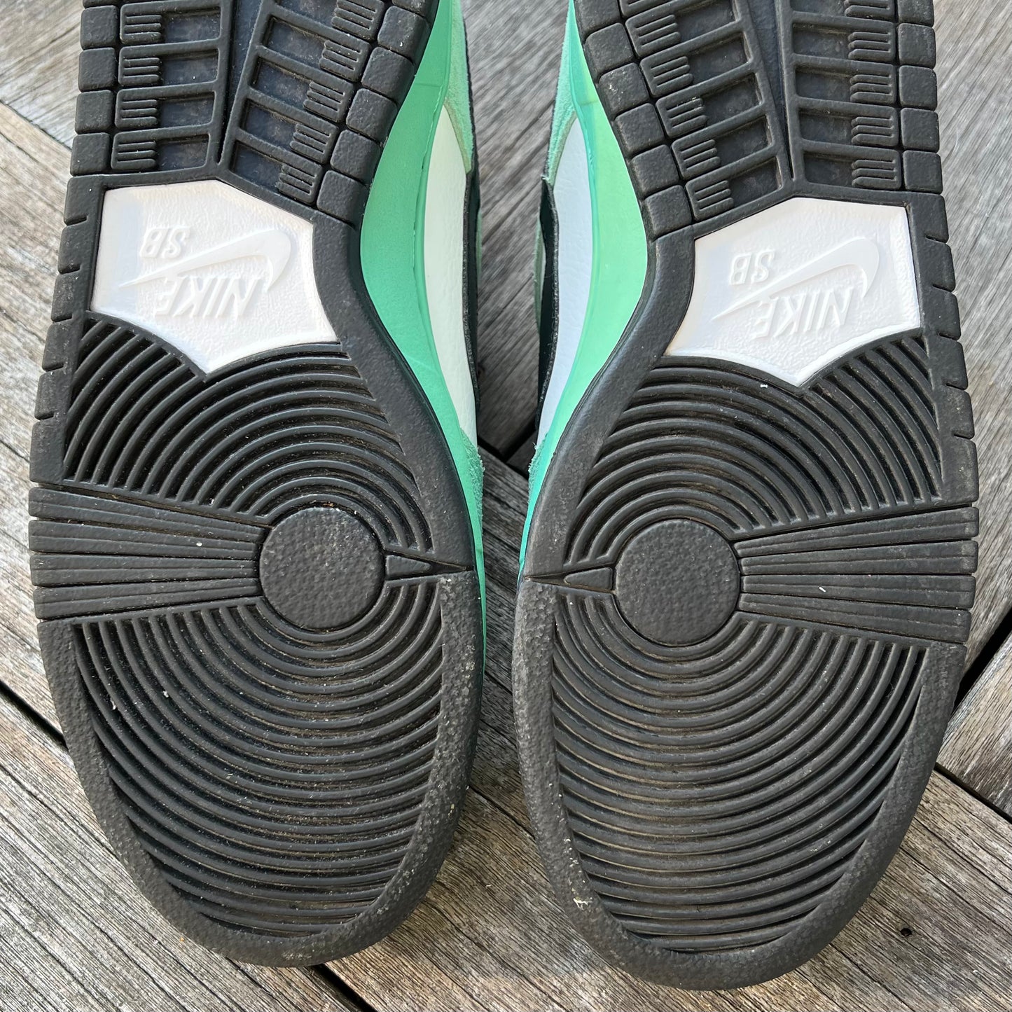 Nike SB Dunk Low Sea Crystal Size 10