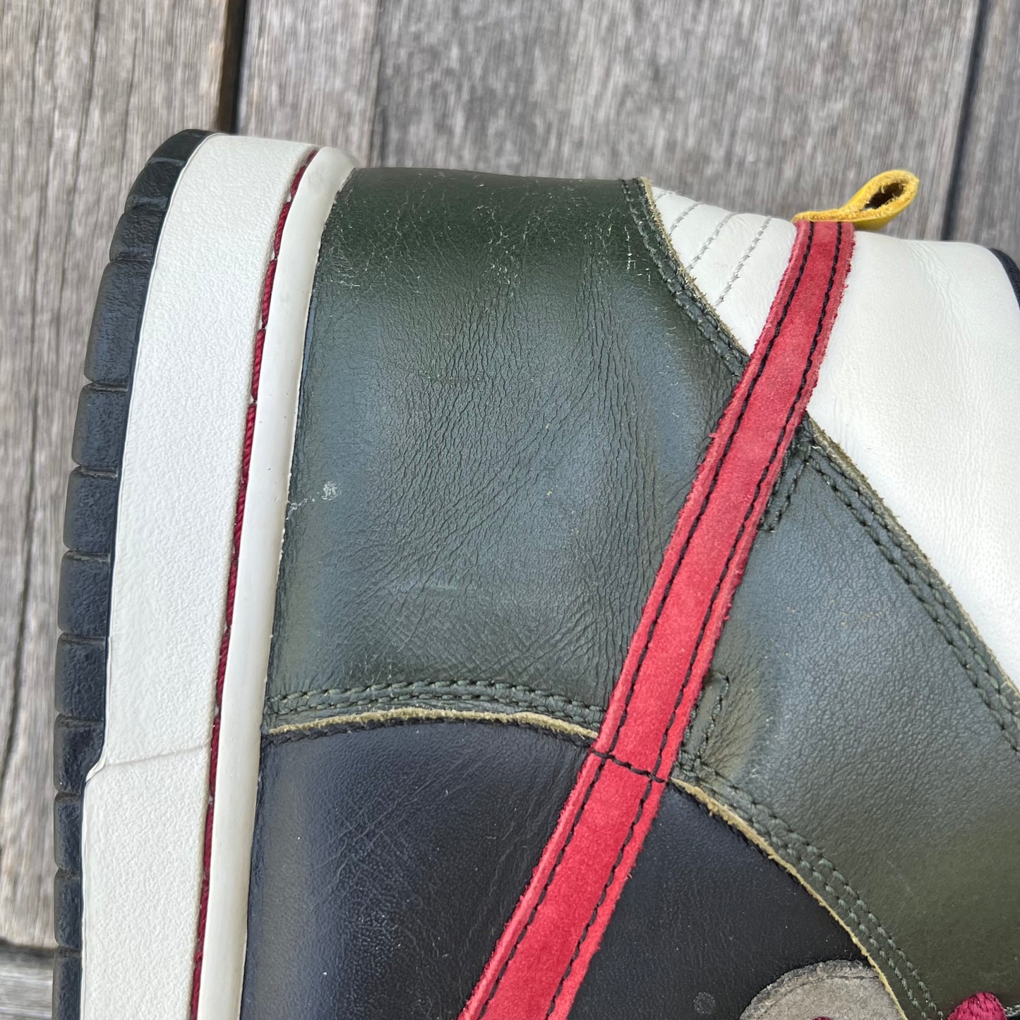 Nike SB Dunk High Boba Fett Size 11.5