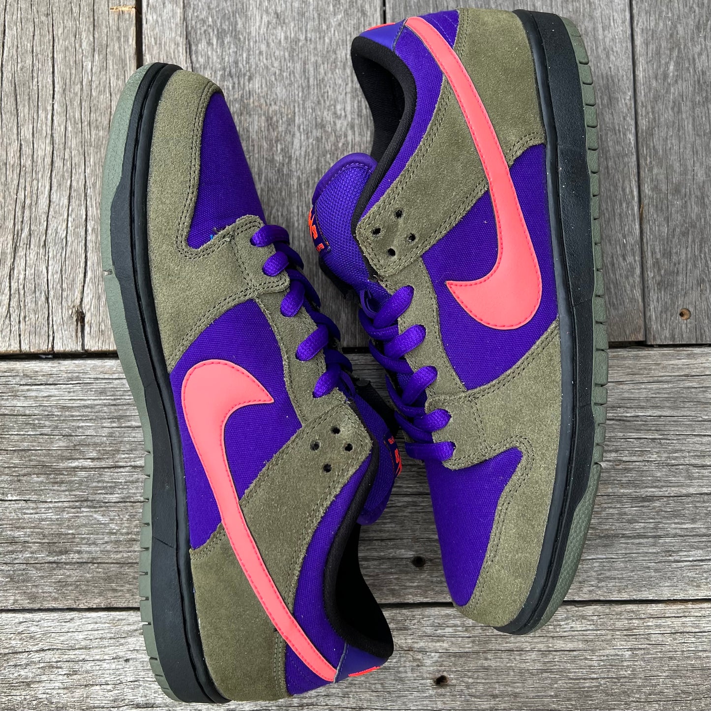 Nike SB Dunk Low Medium Olive Atomic Red Size 12