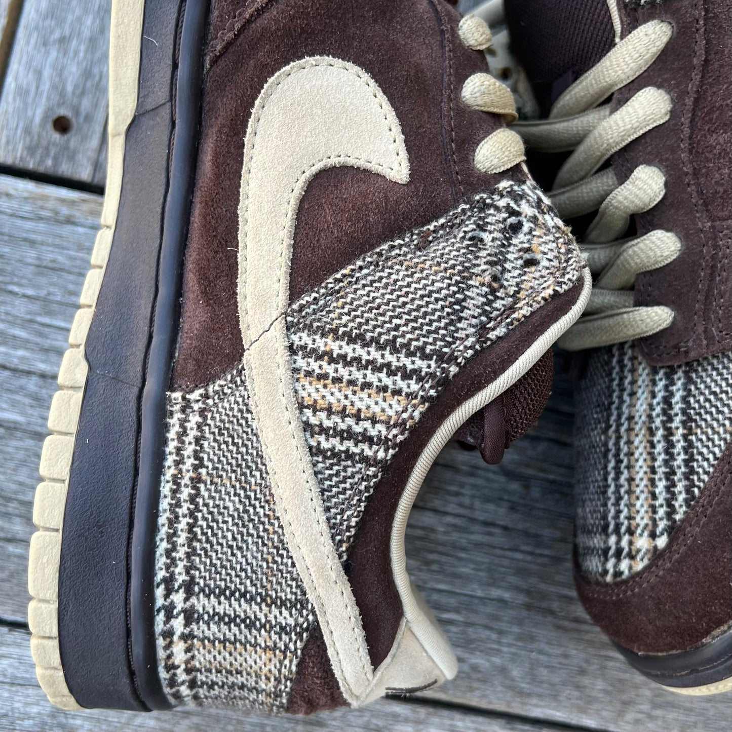 Nike SB Dunk Low Tweed Size 10.5
