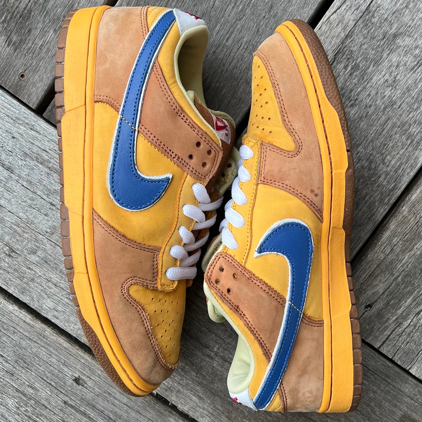 Nike SB Dunk Low Newcastle Size 9.5