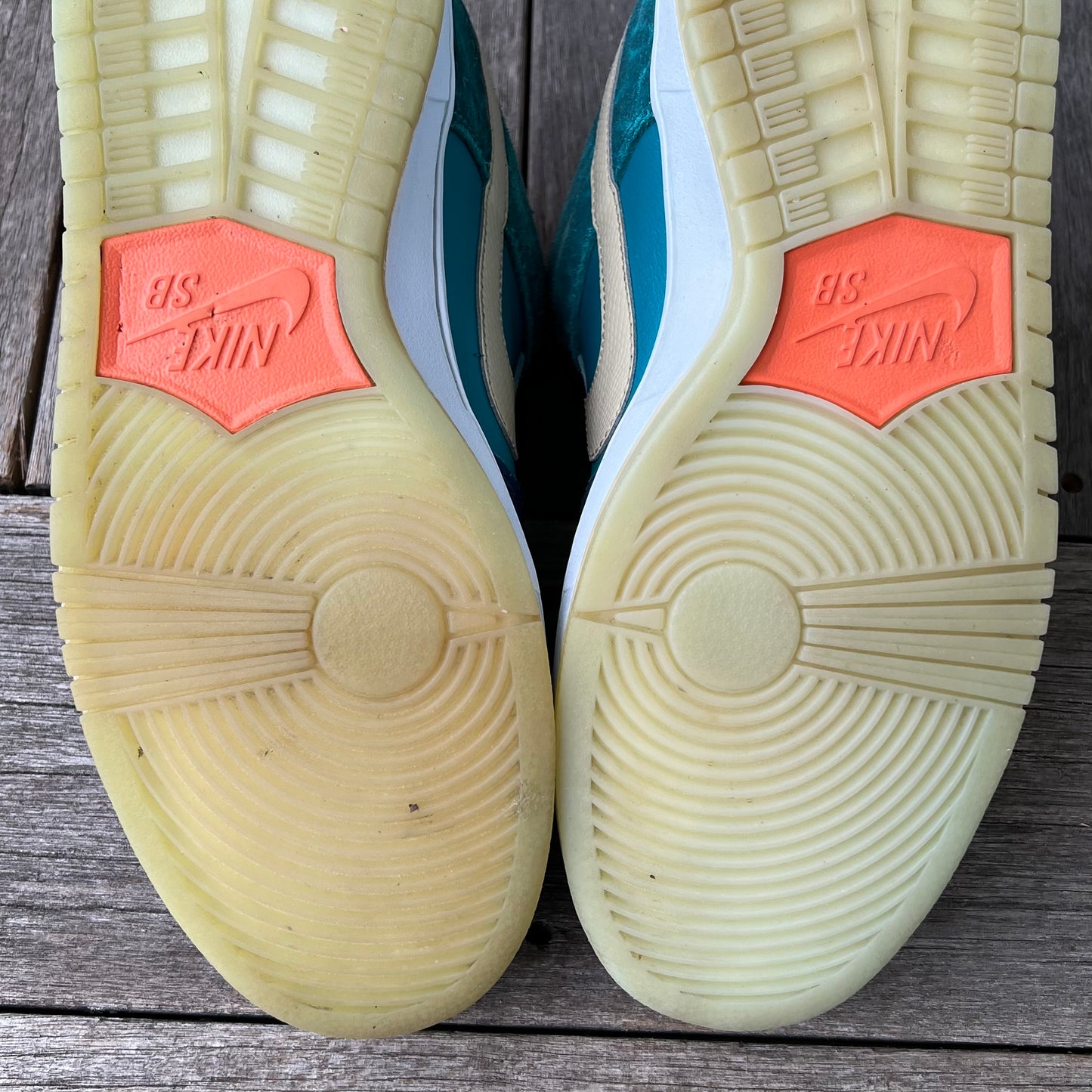 Nike SB Dunk Low MIA Skateshop Size 10