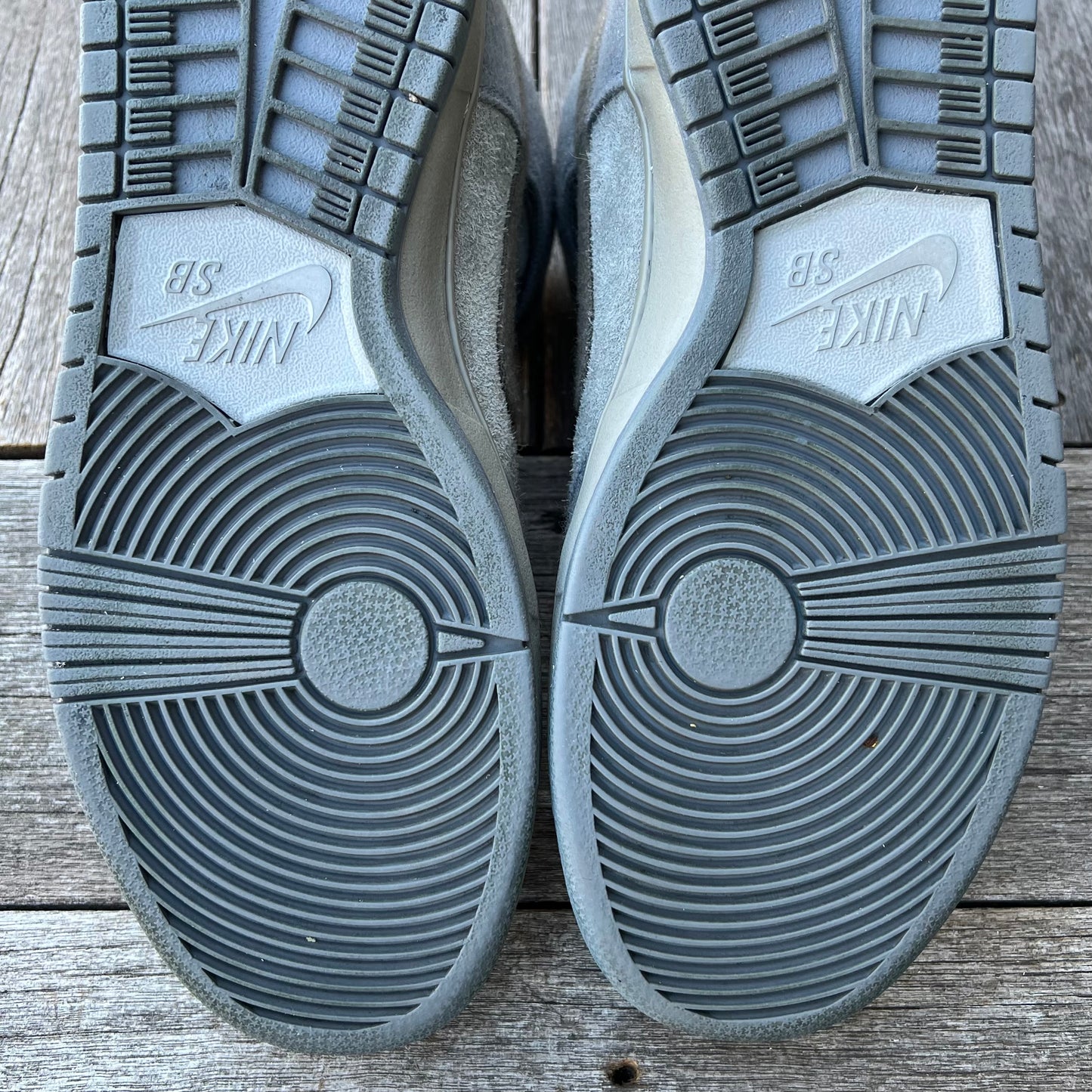 Nike SB Dunk High TaunTaun Size 11.5