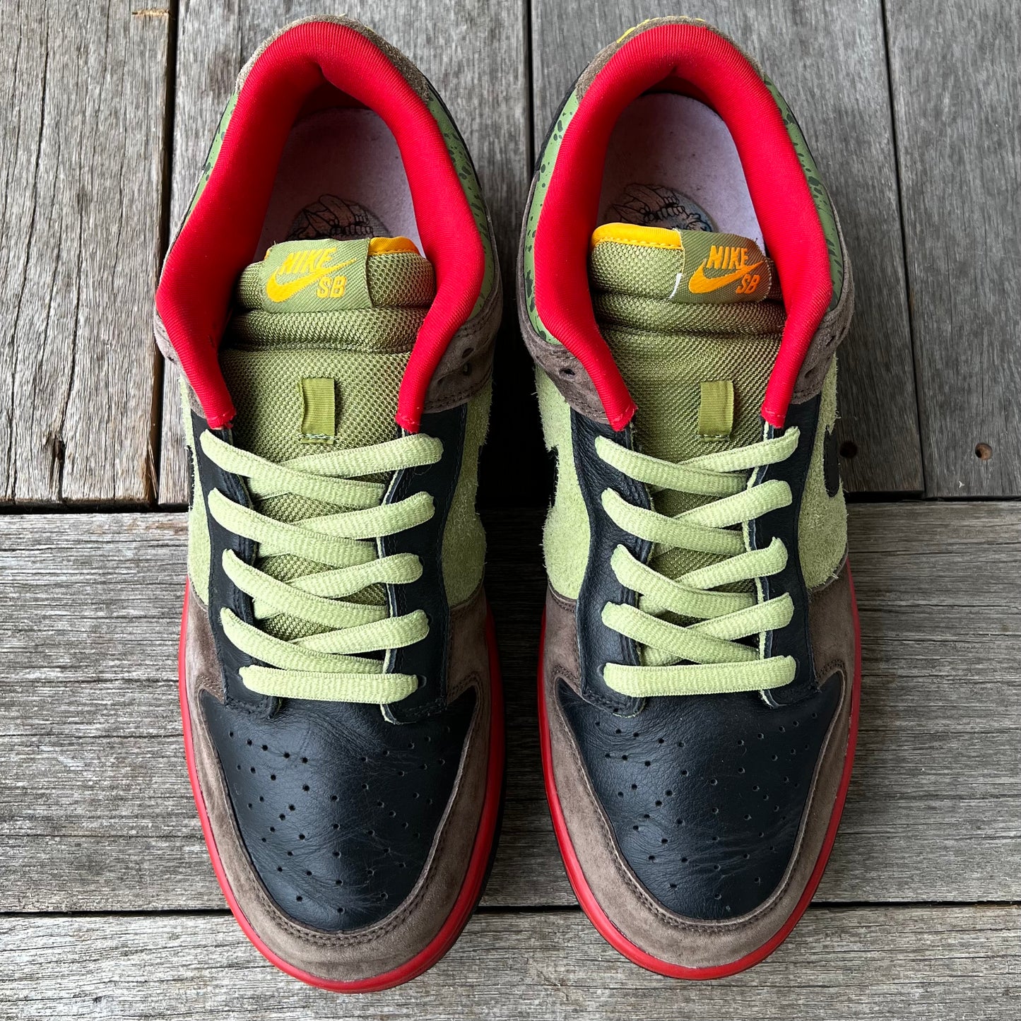 Nike SB Dunk Low Asparagus Size 11.5