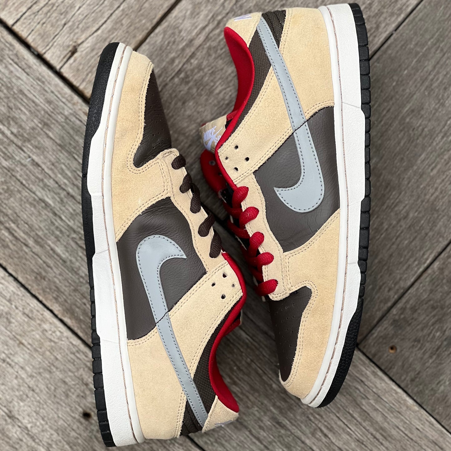 Nike SB Dunk Low Dark Chocolate Linen Size 10