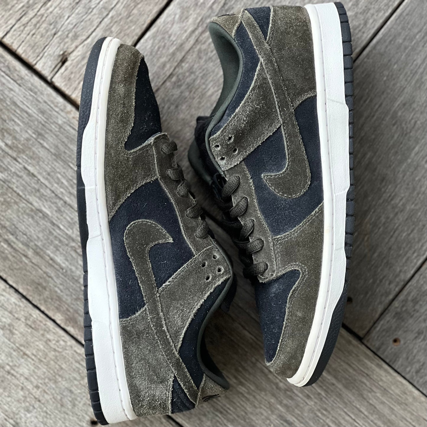 Nike SB Dunk Low UnLoden Size 8.5
