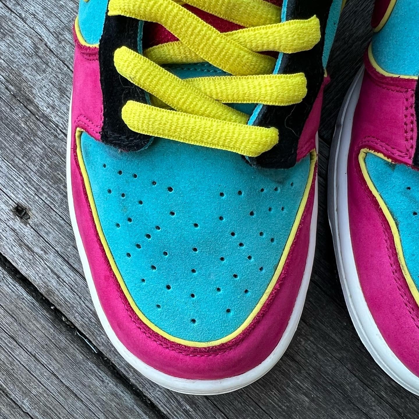 Nike SB Dunk Low Miss PacMan Size 10.5