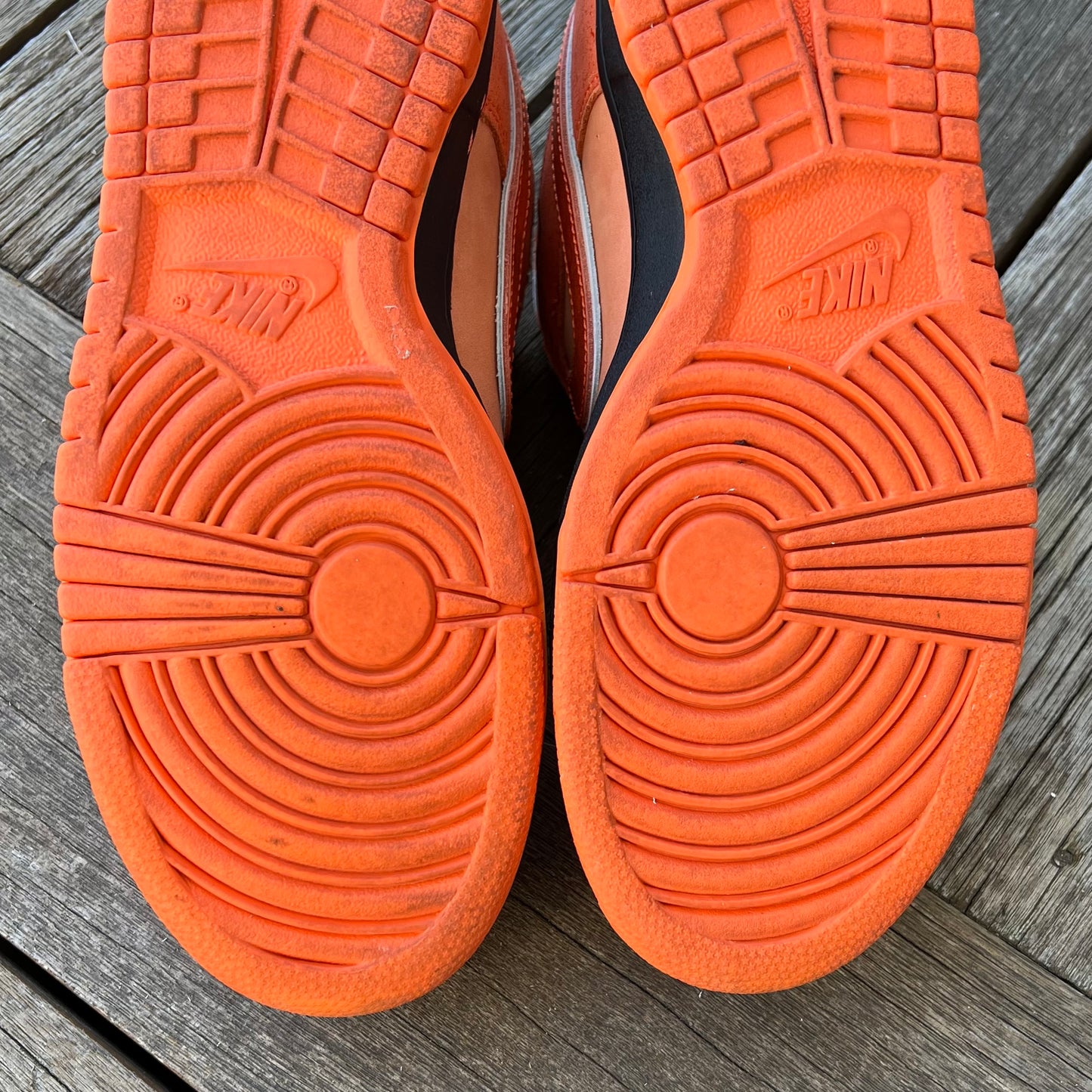 Nike SB Dunk Low Orange Lobster Size 7.5
