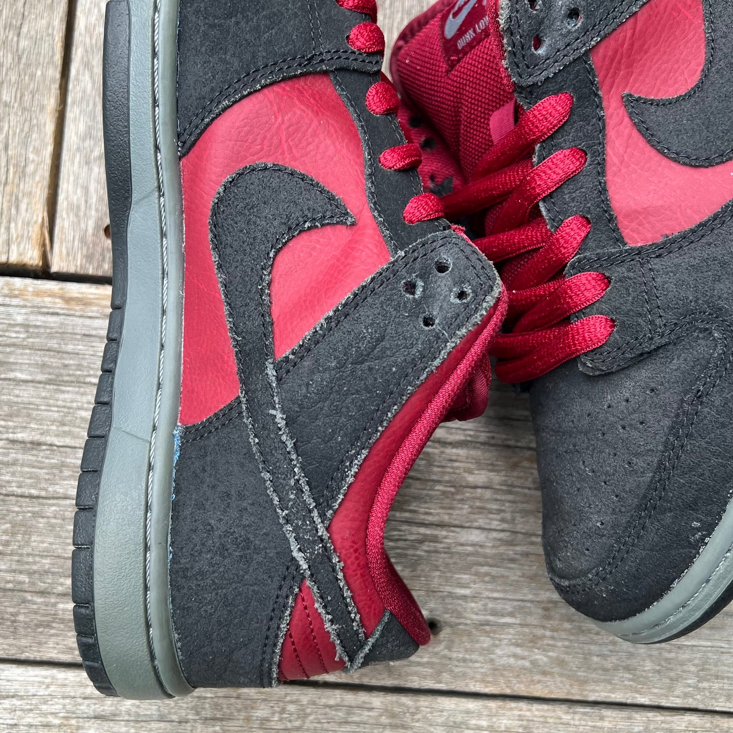 Nike SB Dunk Low Red Wine Size 8.5