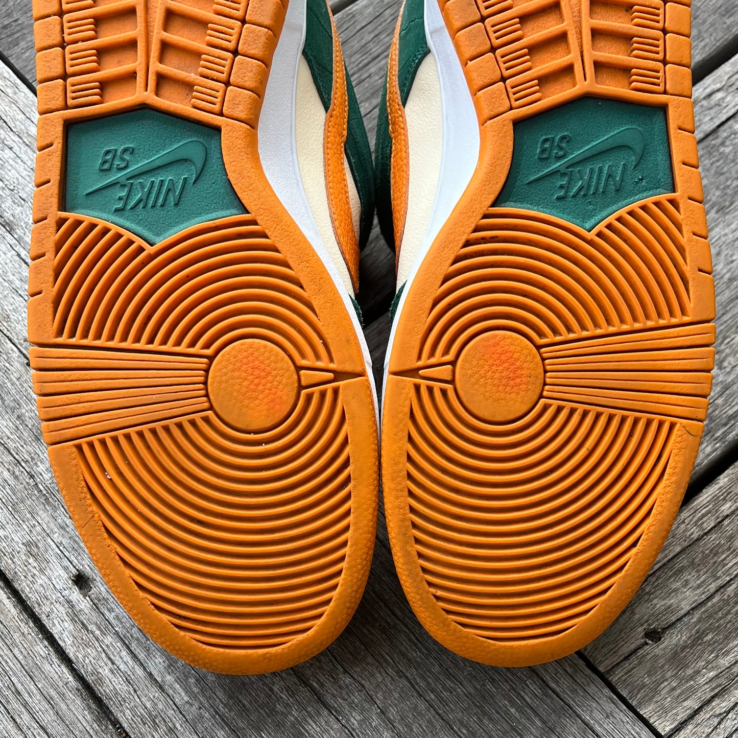 Nike SB Dunk Low Kumquat Legion Pine Size 10.5