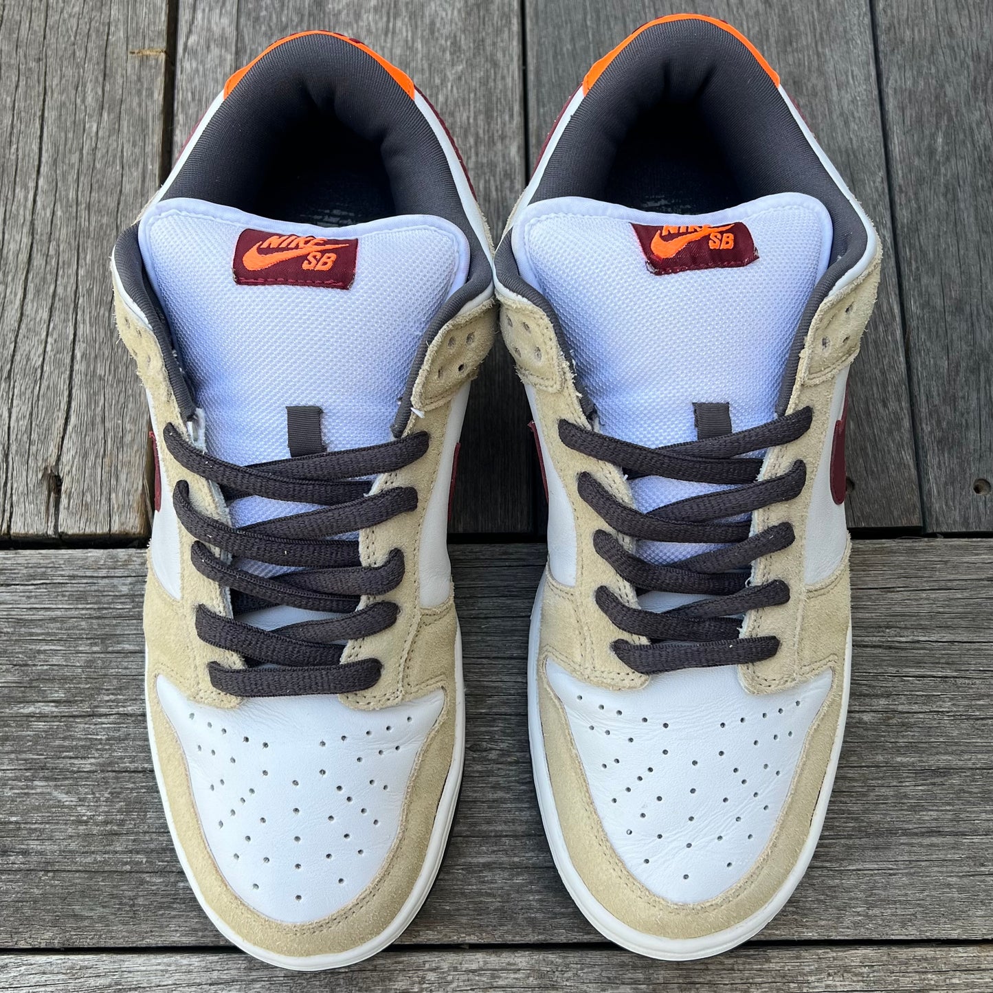 Nike SB Dunk Low Crimson Size 10.5