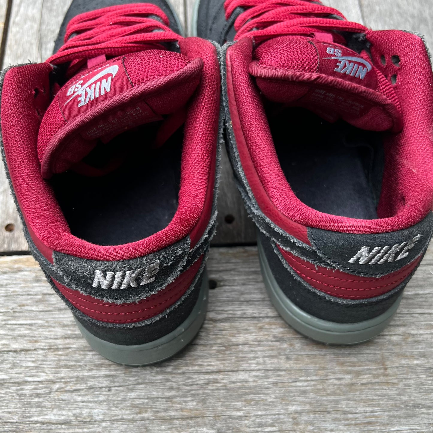 Nike SB Dunk Low Red Wine Size 8.5