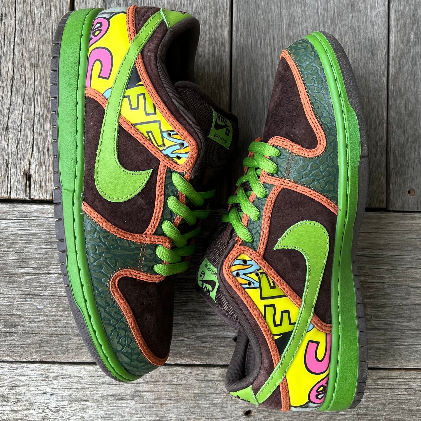 Nike SB Dunk Low De La Soul Size 9.5