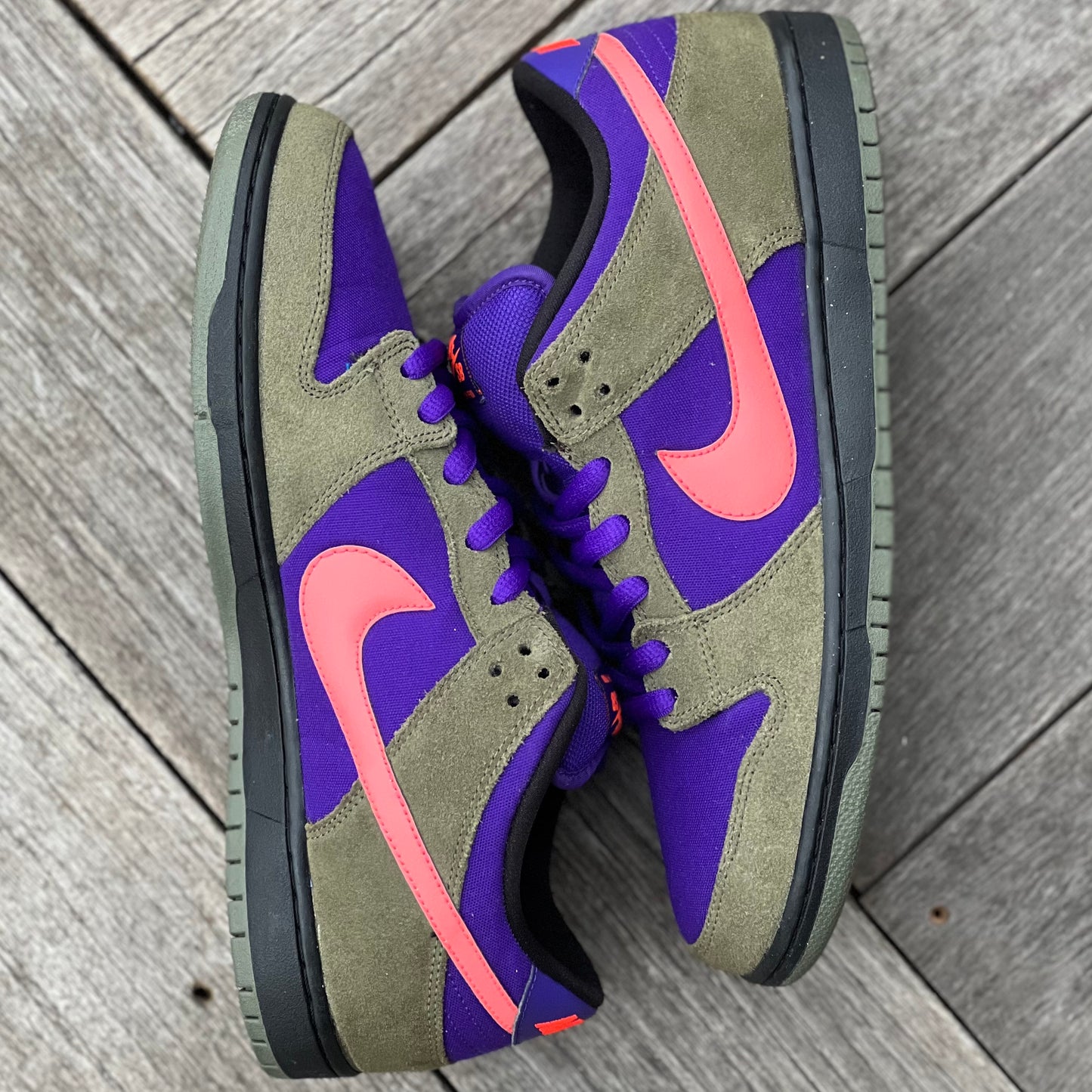 Nike SB Dunk Low Medium Olive Atomic Red Size 12