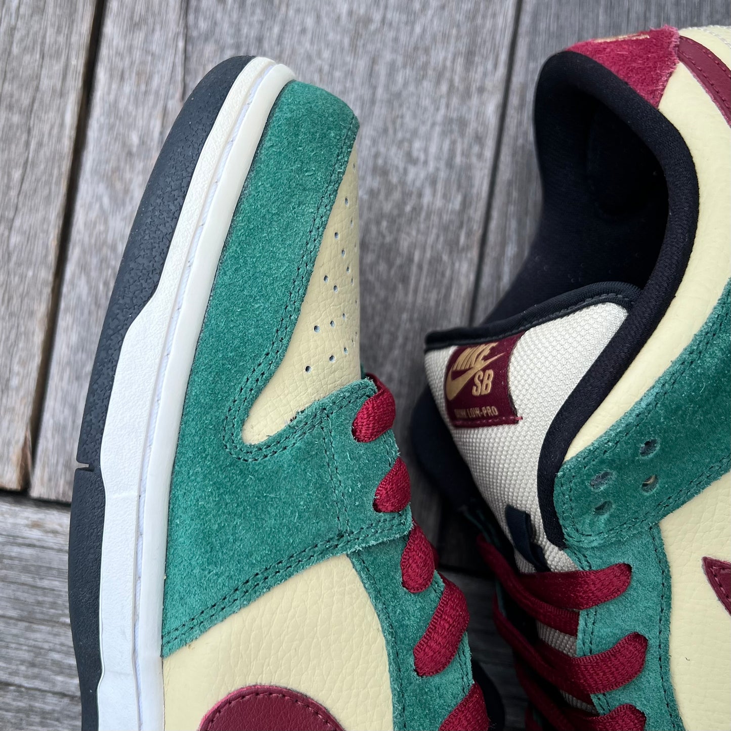Nike SB Dunk Low Jameson/Vegas Gold Size 11.5