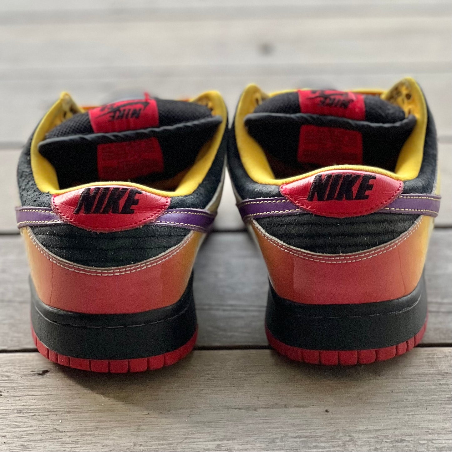 Nike SB Dunk Low Appetite for Destruction Size 9