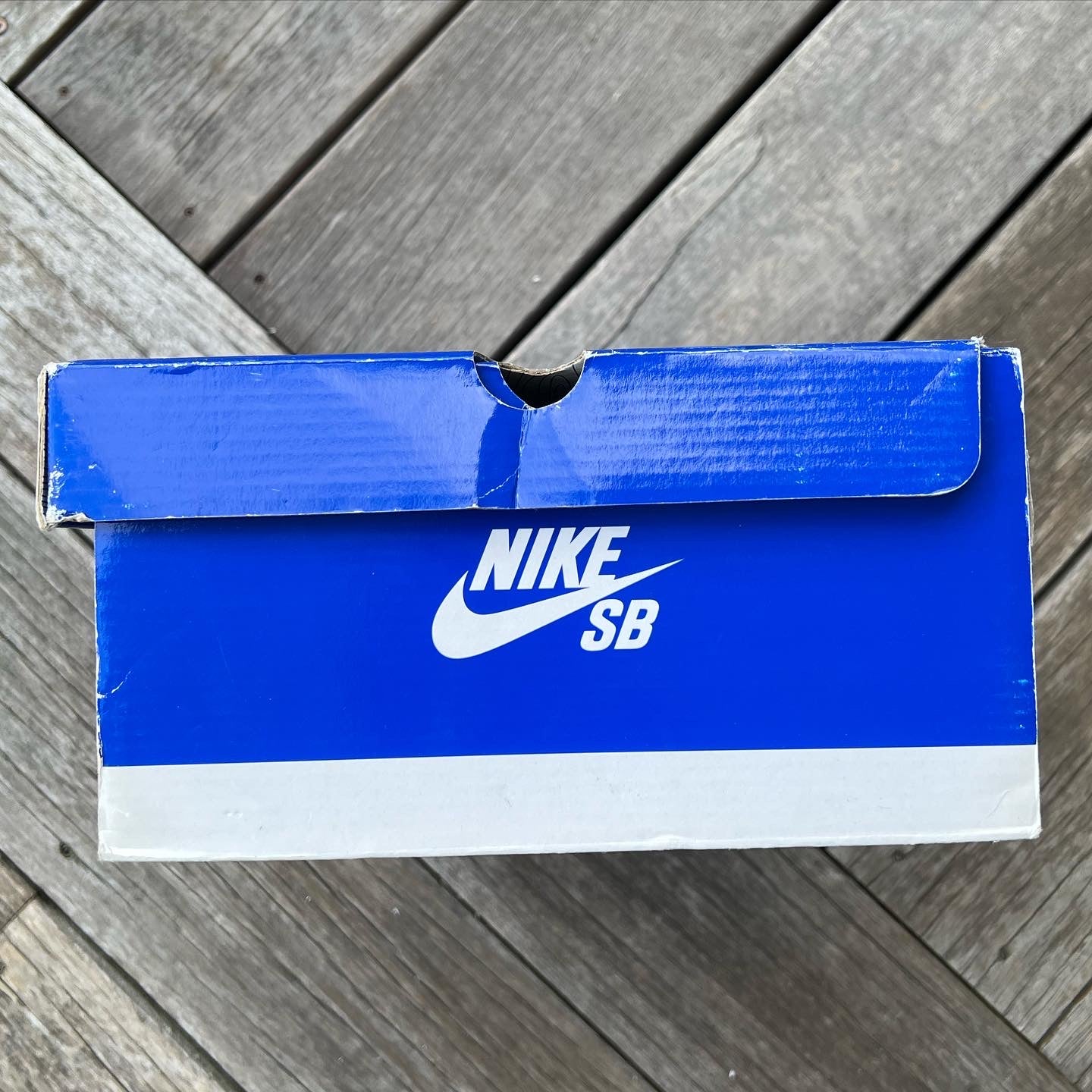 Nike SB Dunk Low Jameson Vegas Gold Size 10