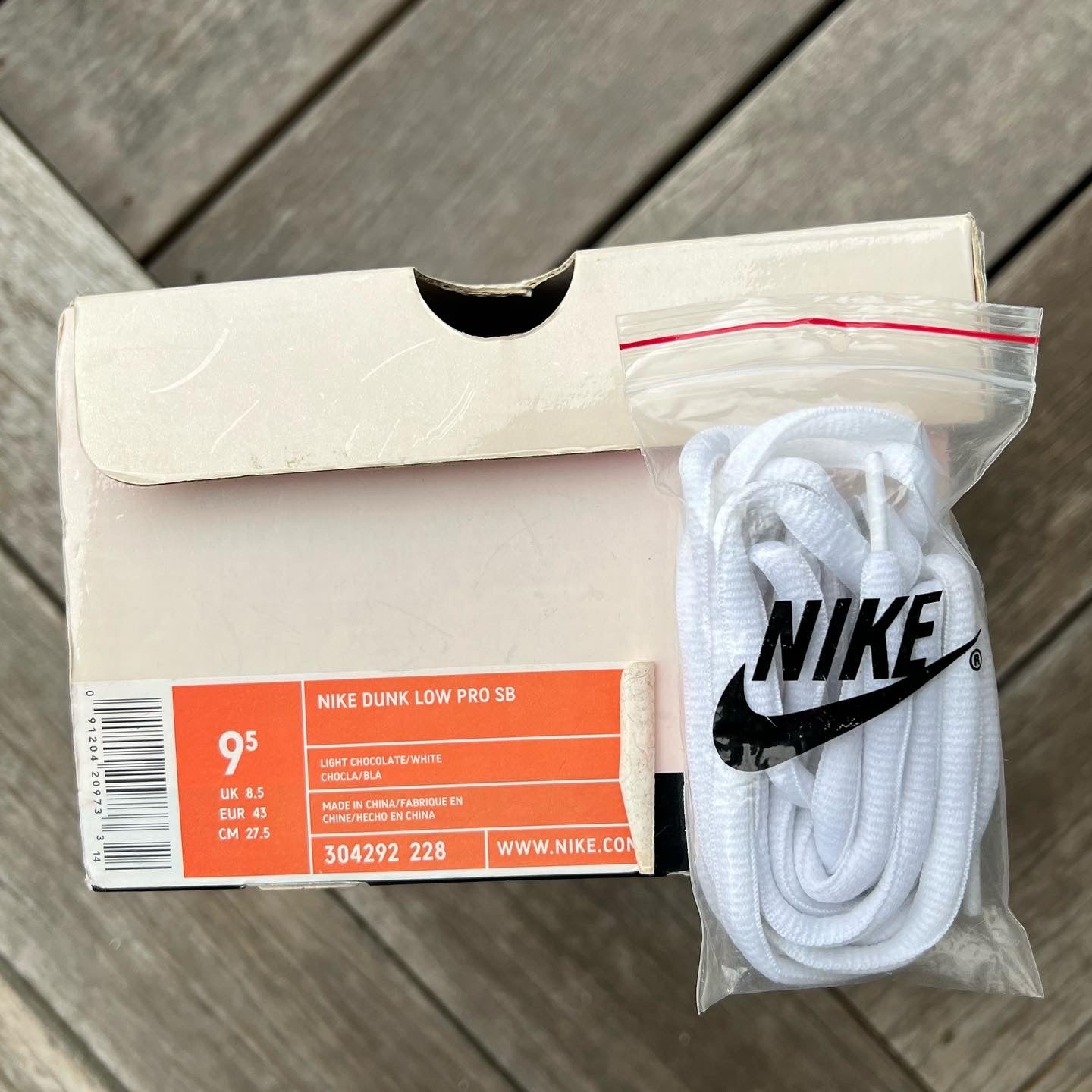 Nike SB Dunk Low Oompa Loompa Size 9.5