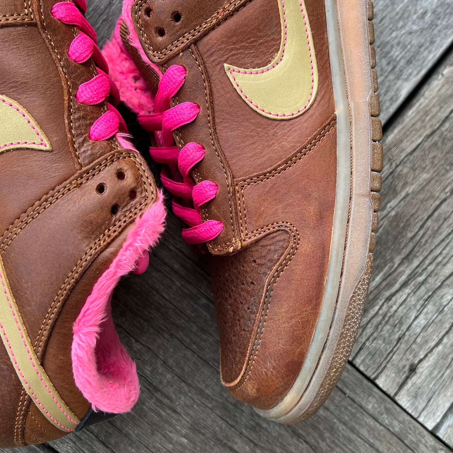 Nike SB Dunk Low Gibson Size 11