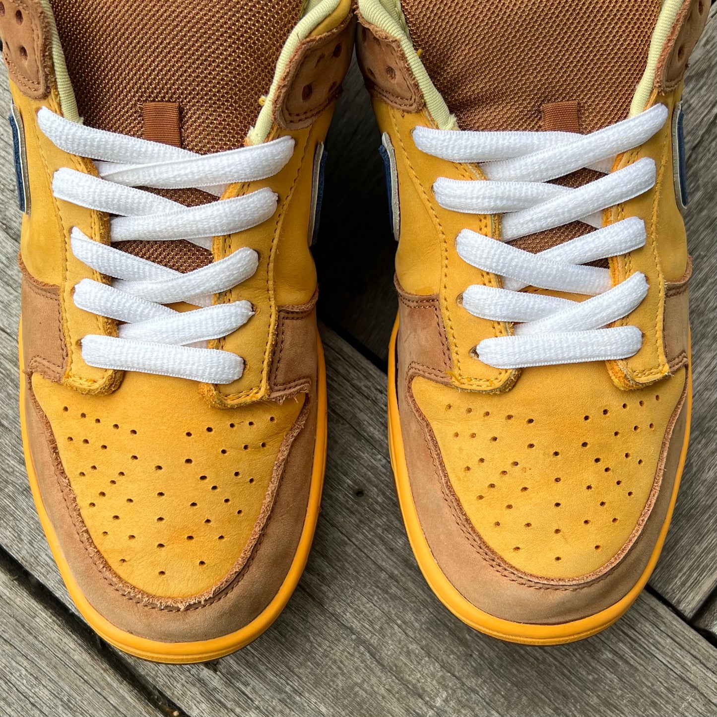 Nike SB Dunk Low Newcastle Size 9.5