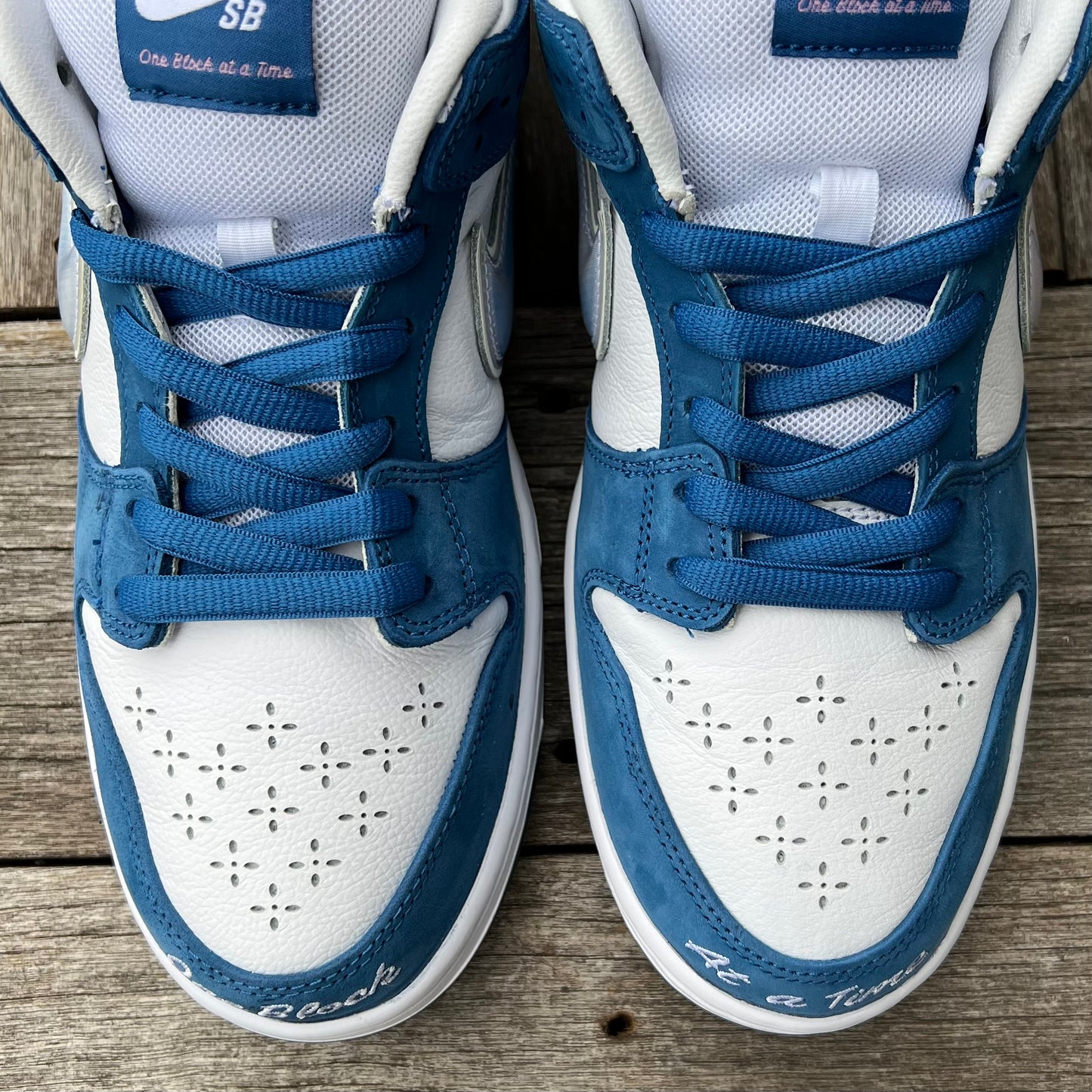 Nike SB Dunk Low Born x Raised Size 12