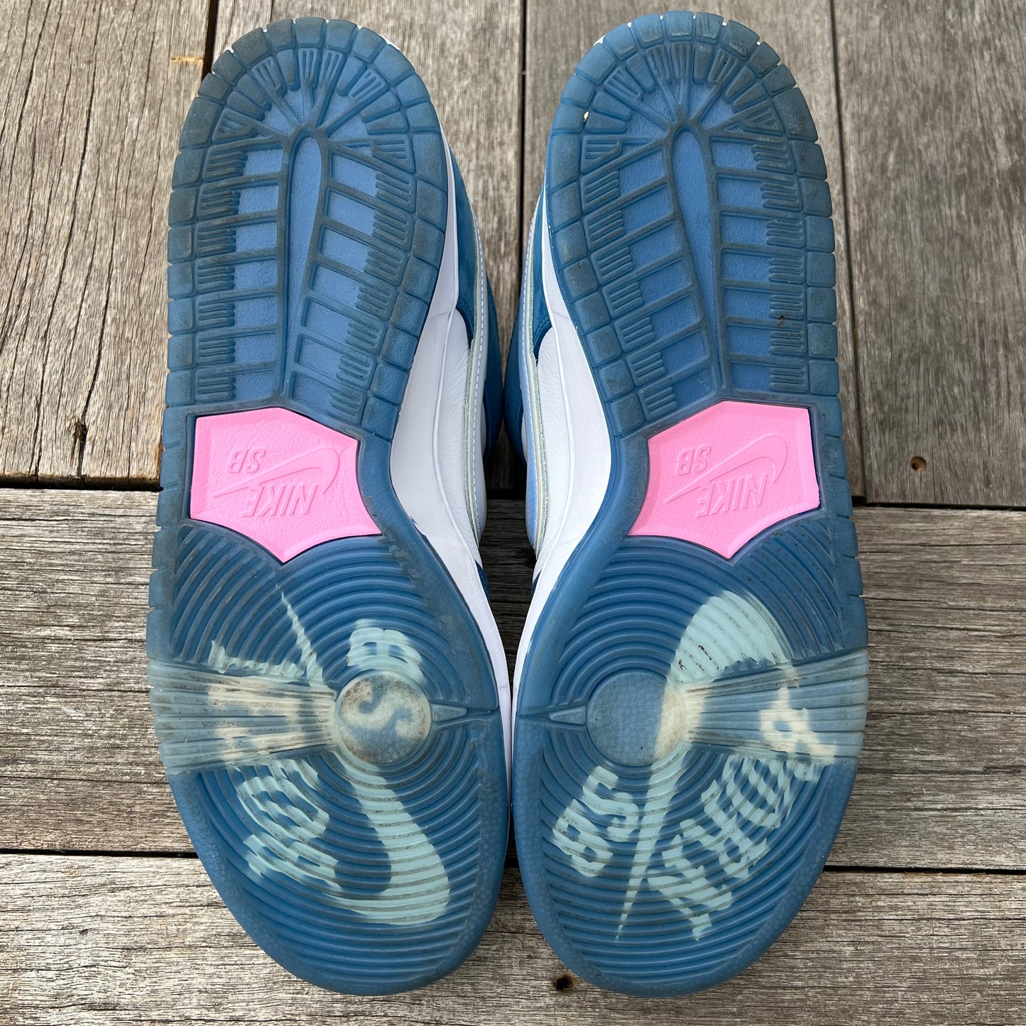 Nike SB Dunk Low Born x Raised Size 12