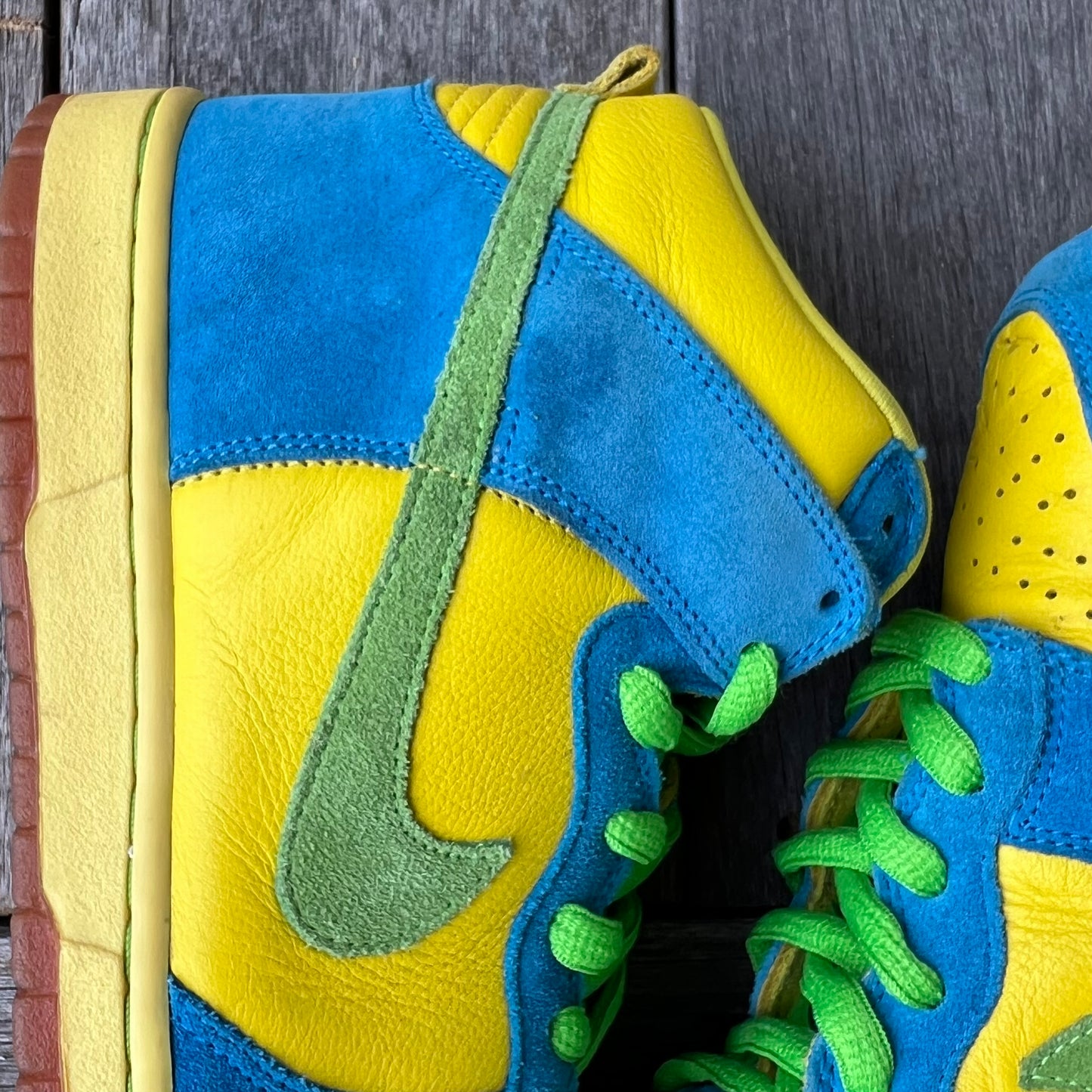 Nike SB Dunk High Marge Simpson Size 9