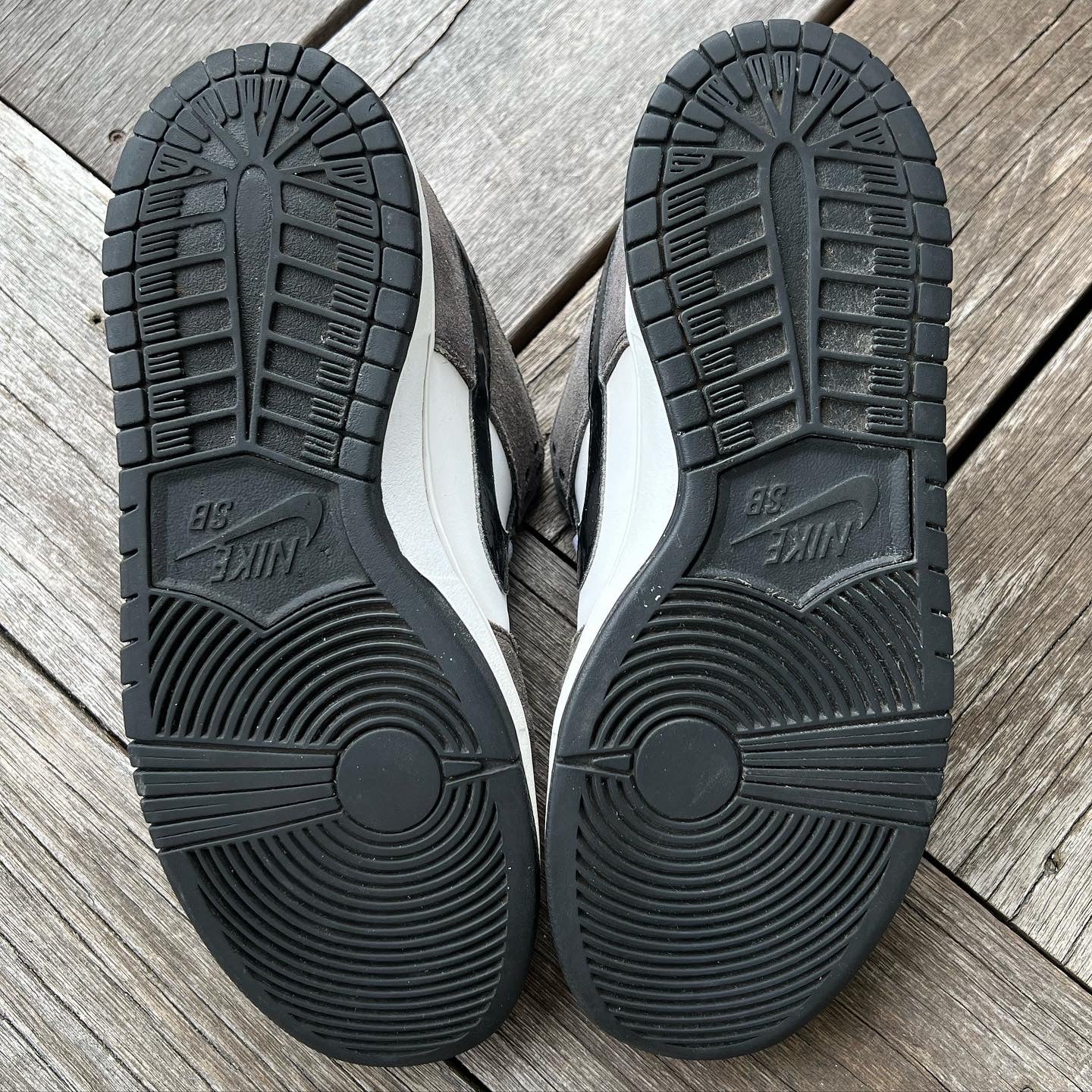 Nike SB Dunk Low Trail SAMPLE Size 9