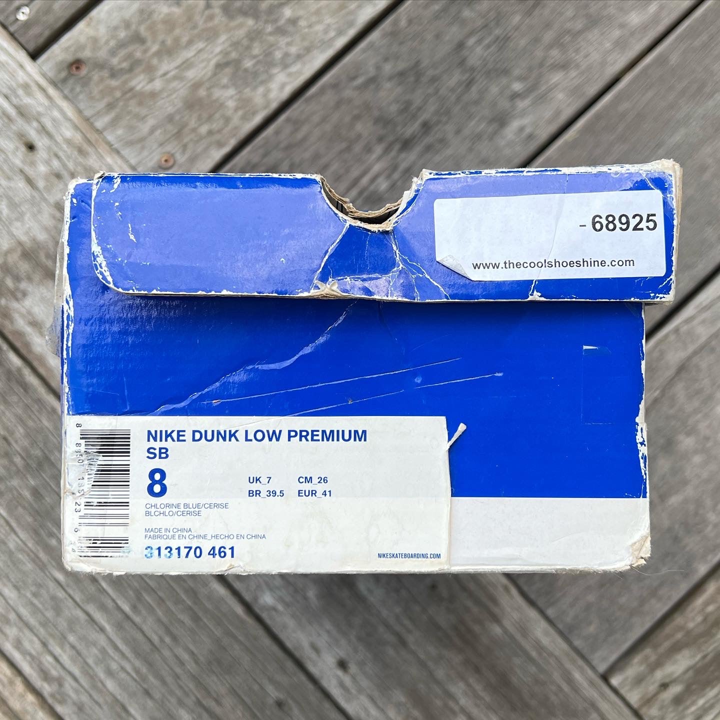 Nike SB Dunk Low Miss PacMan Size 8