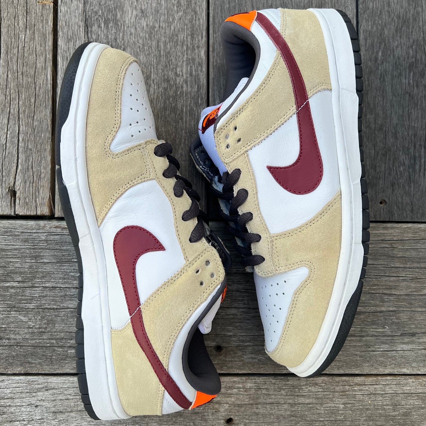 Nike SB Dunk Low Crimson Size 10.5