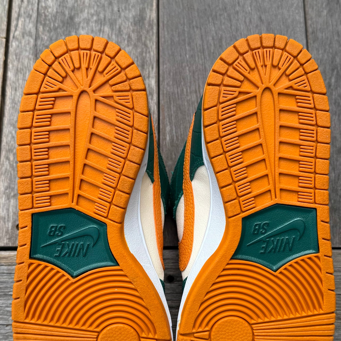 Nike SB Dunk Low Kumquat Legion Pine Size 10