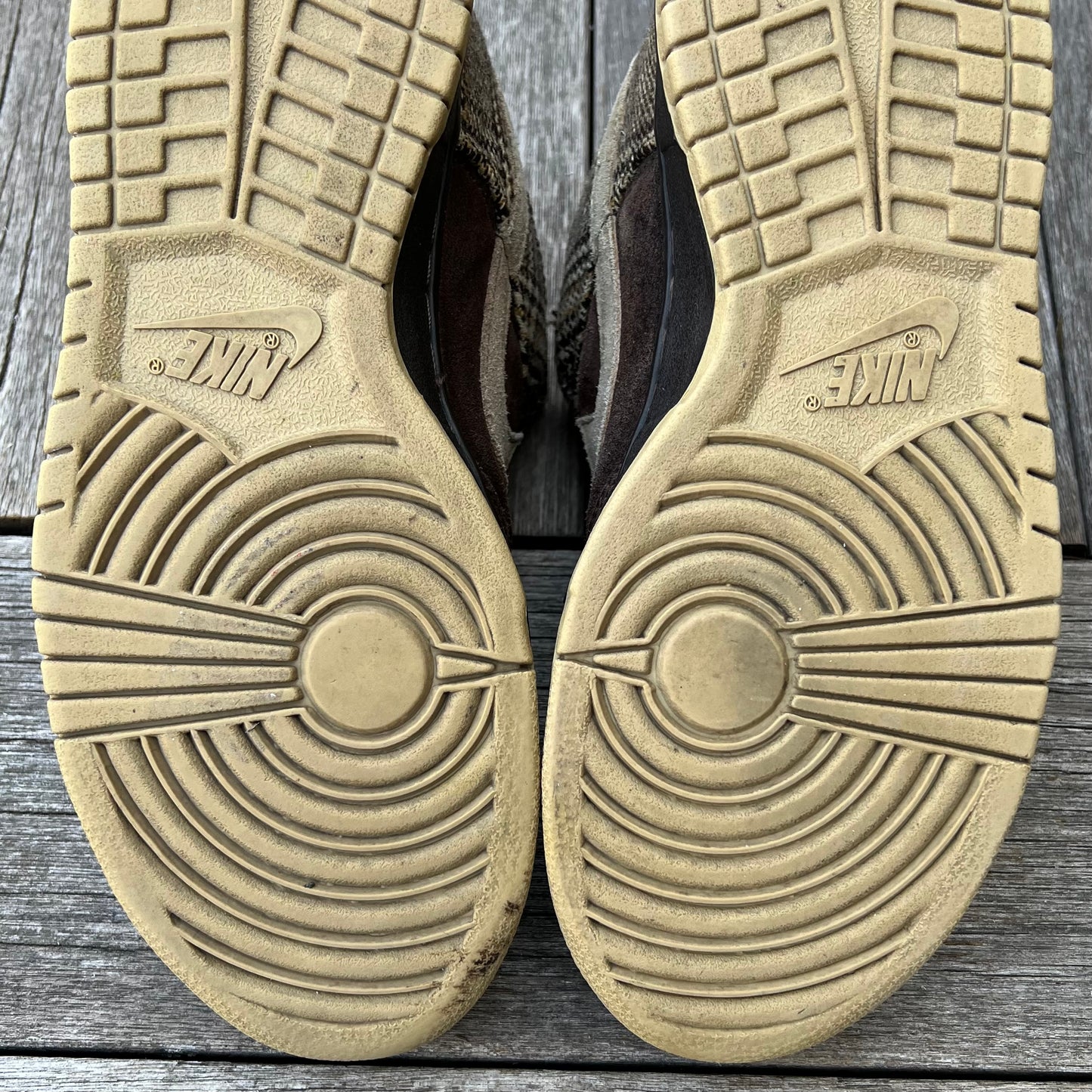 Nike SB Dunk Low Tweed Size 9