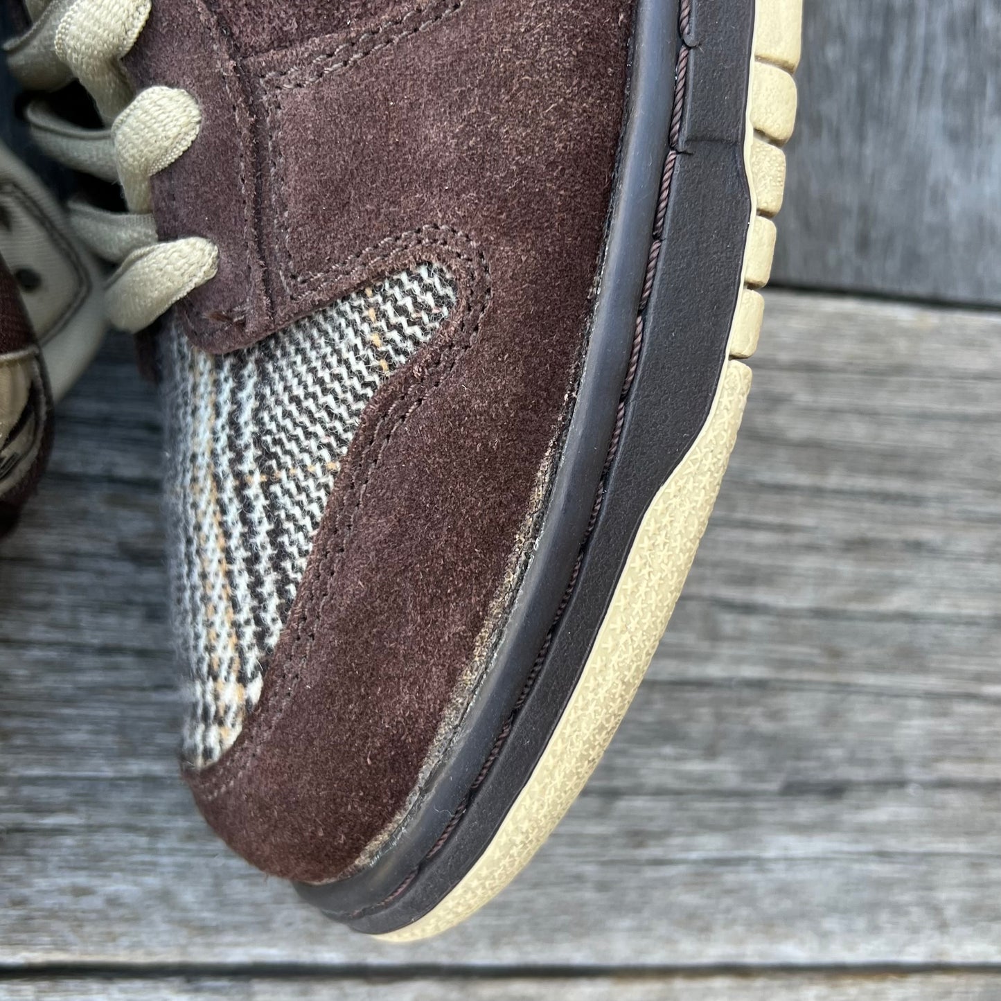 Nike SB Dunk Low Tweed Size 10.5
