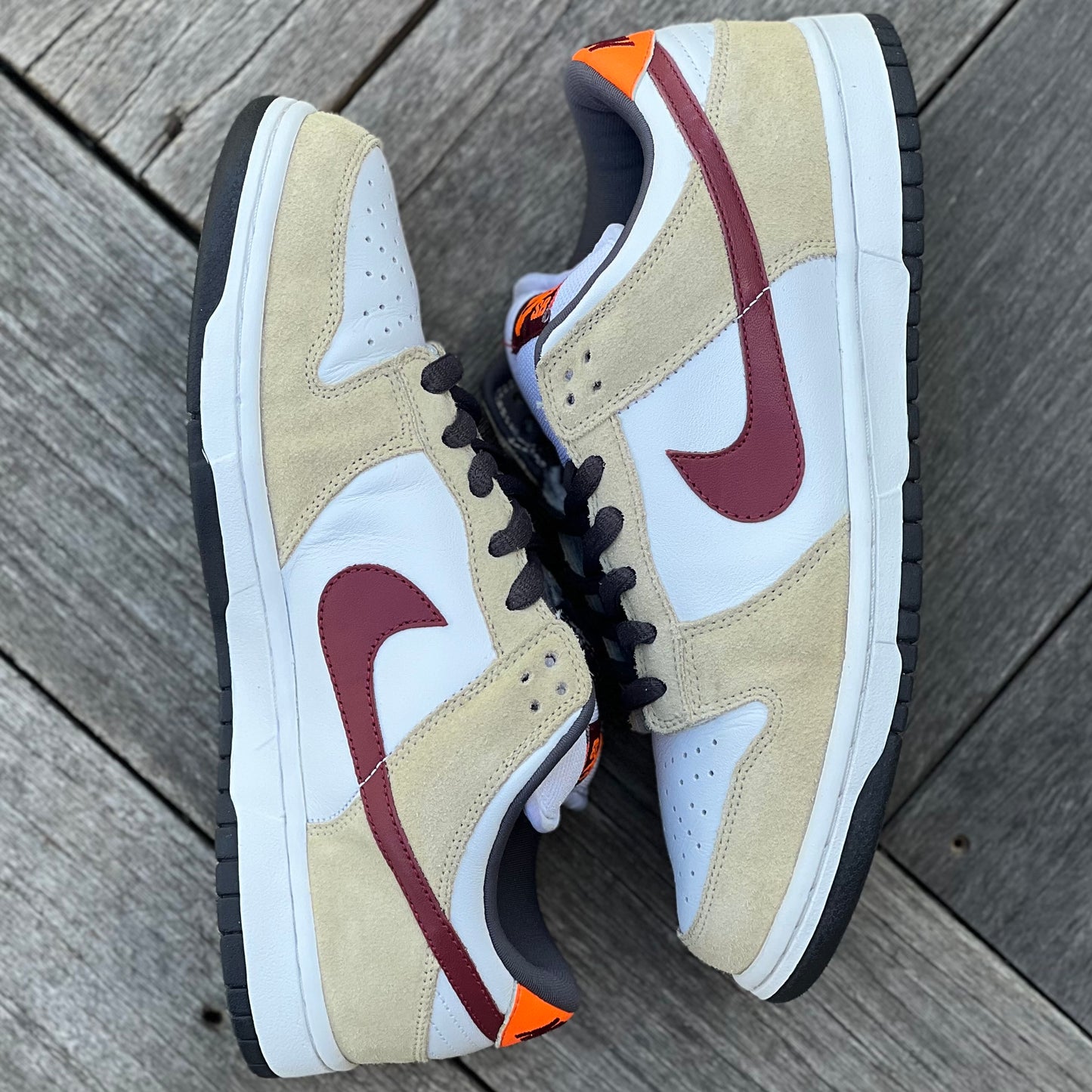 Nike SB Dunk Low Crimson Size 10.5