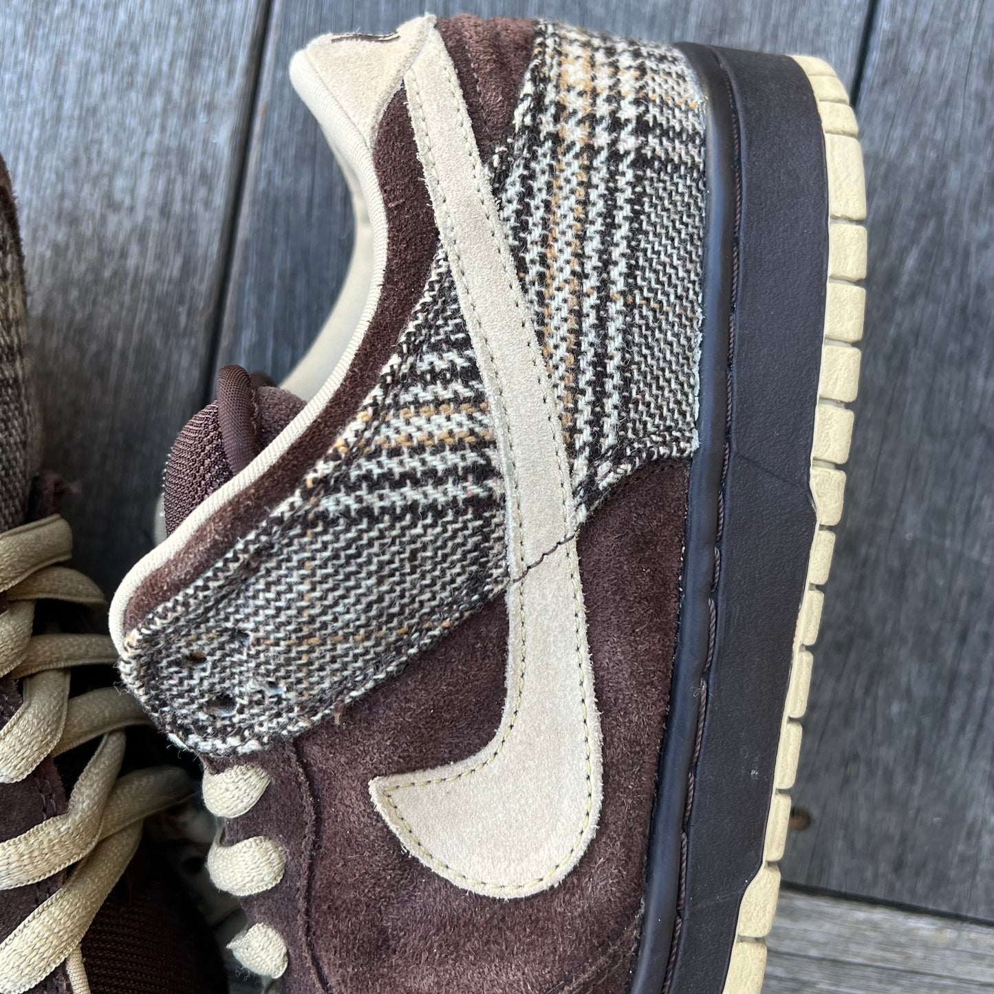 Nike SB Dunk Low Tweed Size 10.5