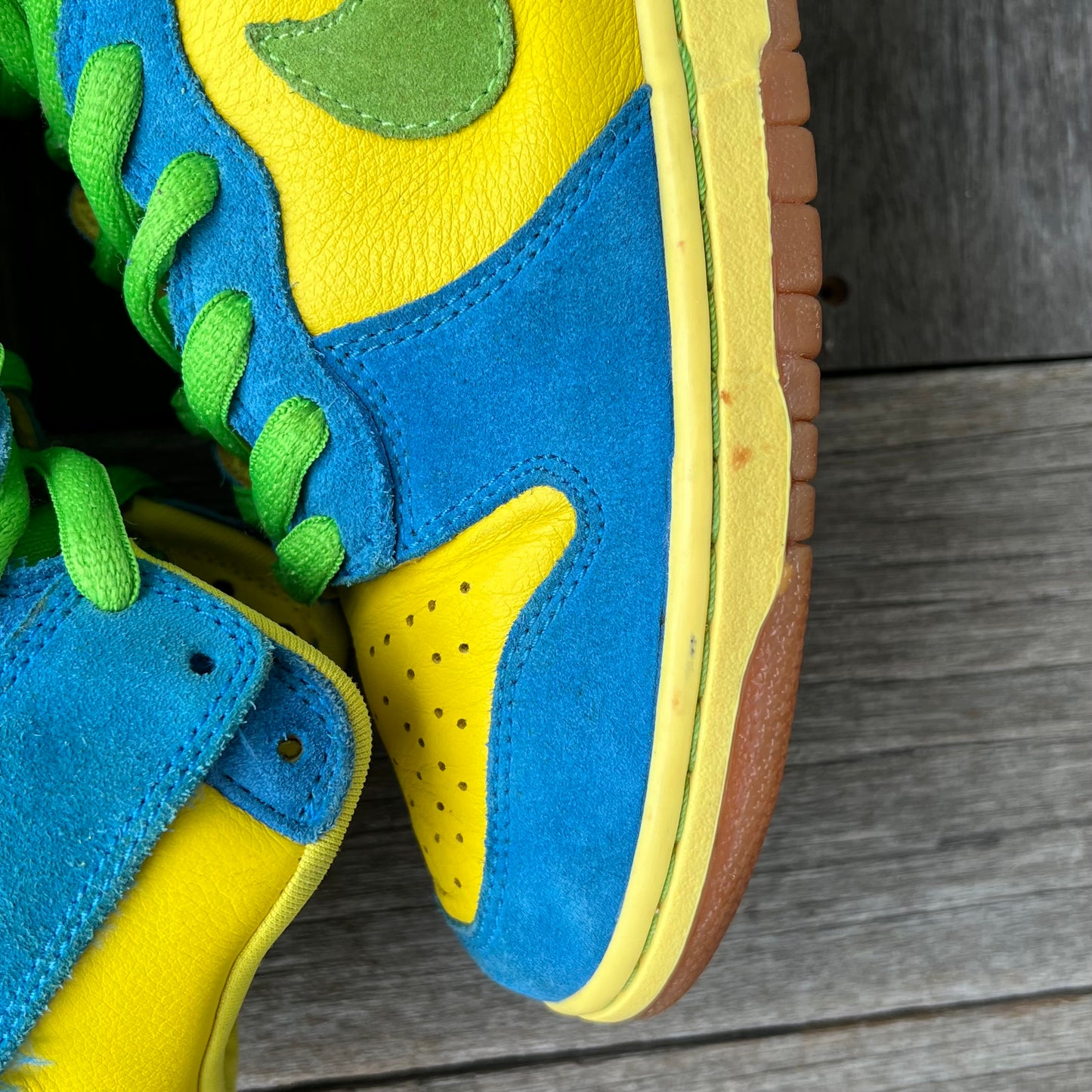 Nike SB Dunk High Marge Simpson Size 9