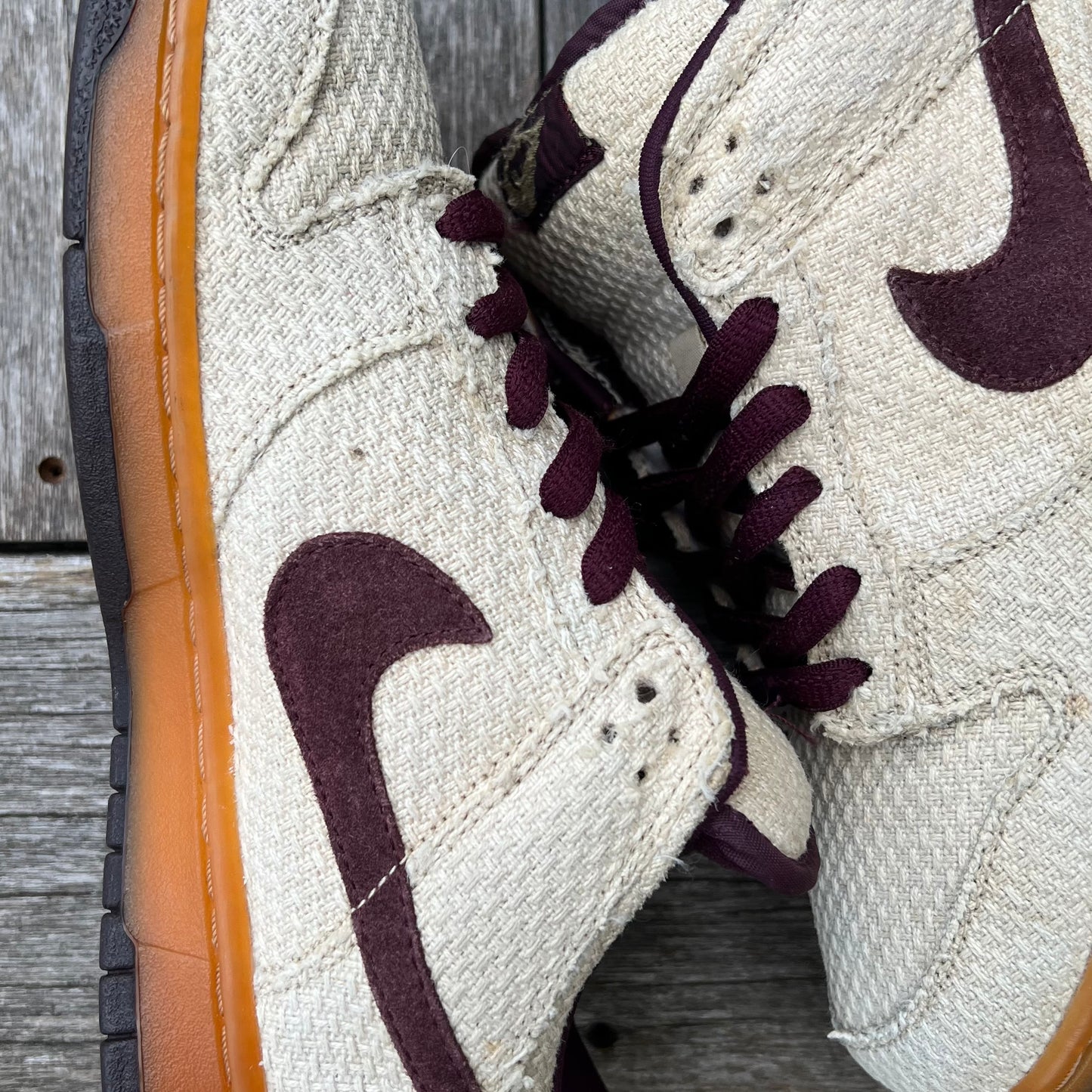 Nike SB Dunk Low Red Hemp Size 10.5