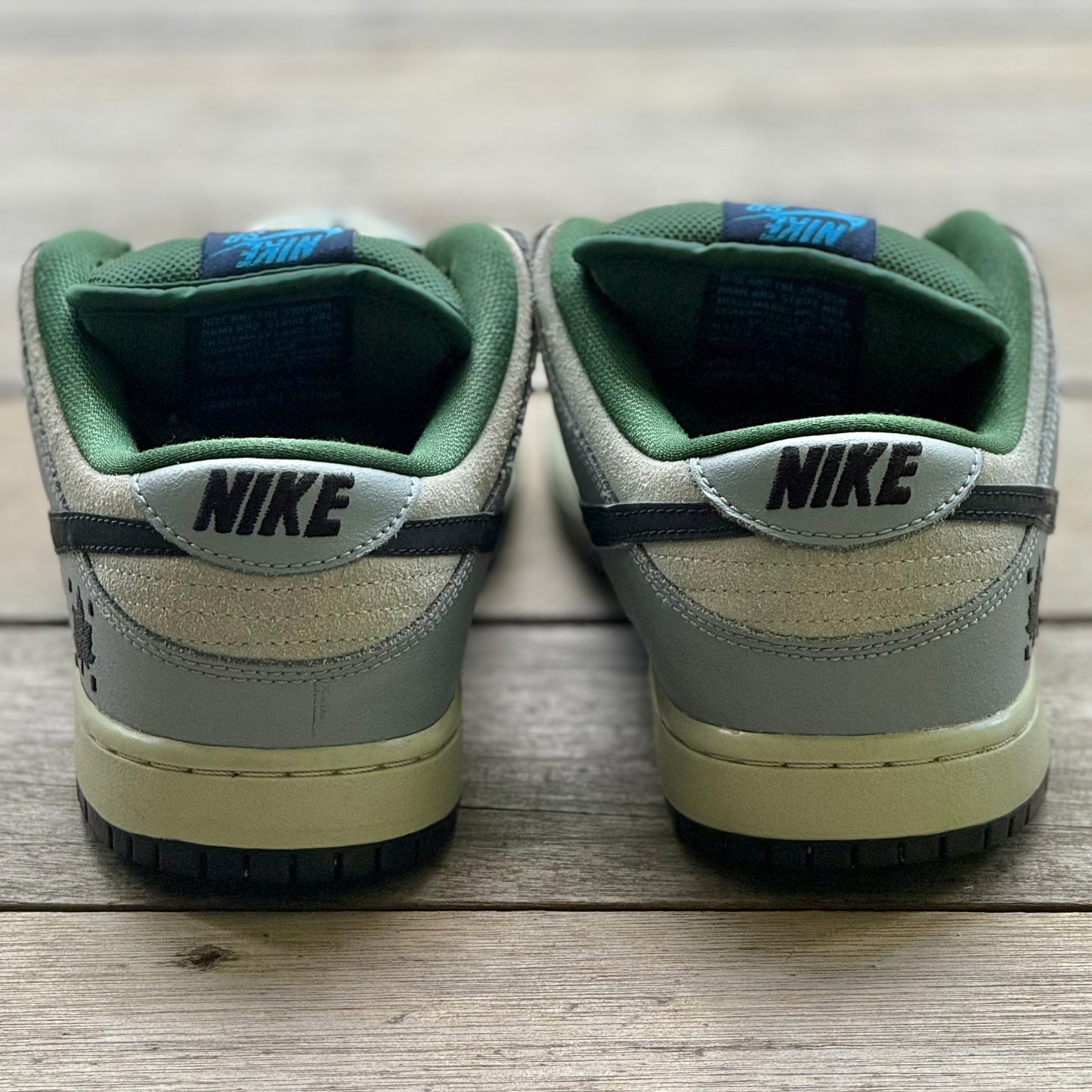 Nike SB Dunk Low Central Park Maple Leaf Size 9.5