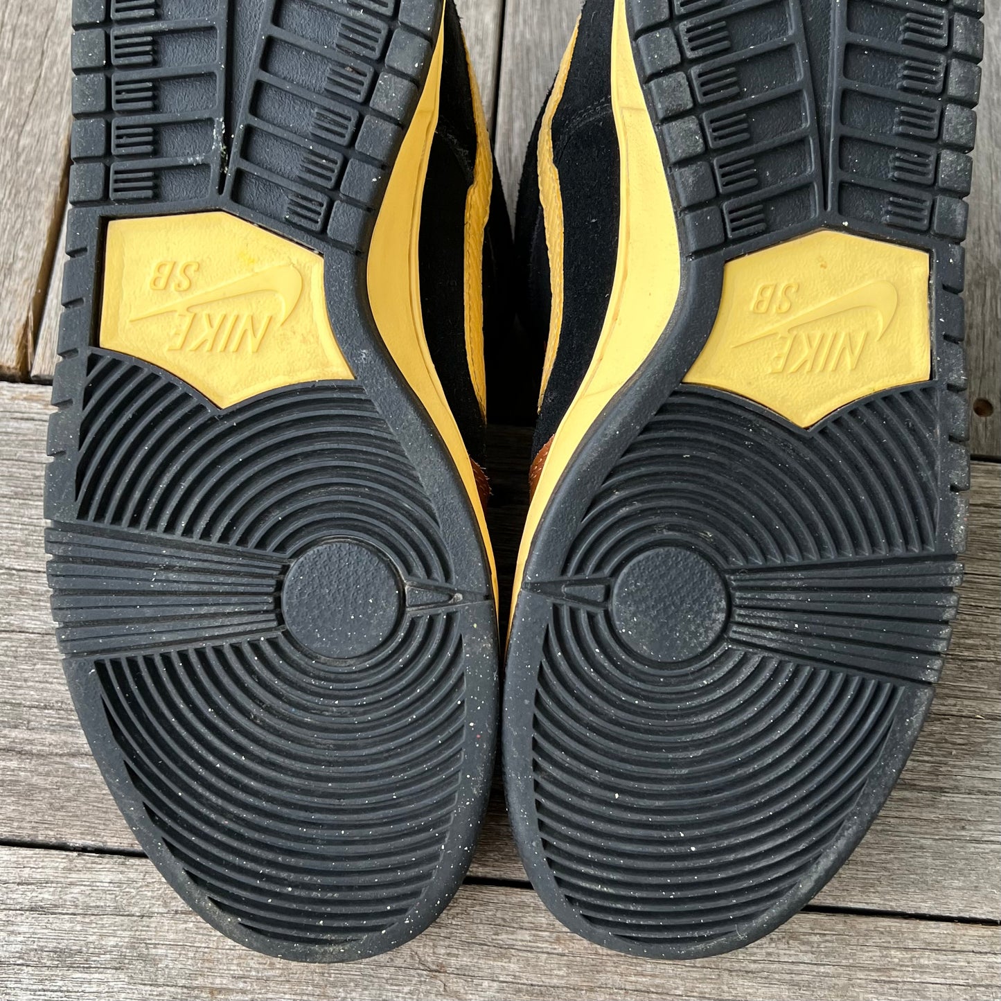 Nike SB Dunk Low Black & Tan Size 9.5