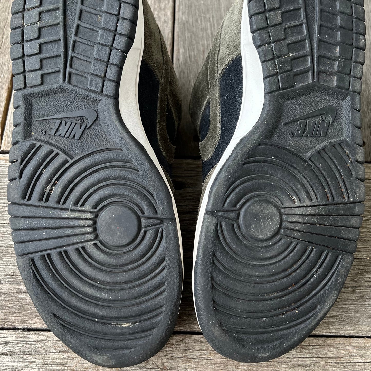 Nike SB Dunk Low UnLoden Size 8.5